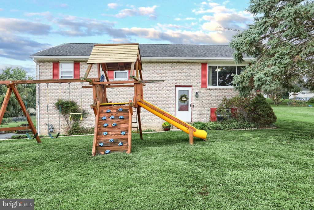 Photo of 54 Sugarboot Lane, HANOVER, PA 17331 (MLS # PAYK2089906)