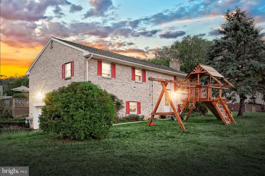 Photo of 54 Sugarboot Lane, HANOVER, PA 17331 (MLS # PAYK2089906)