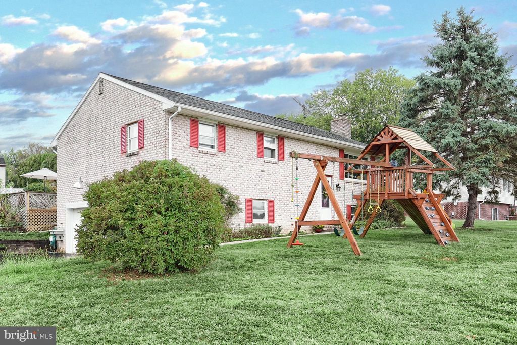 Photo of 54 Sugarboot Lane, HANOVER, PA 17331 (MLS # PAYK2089906)