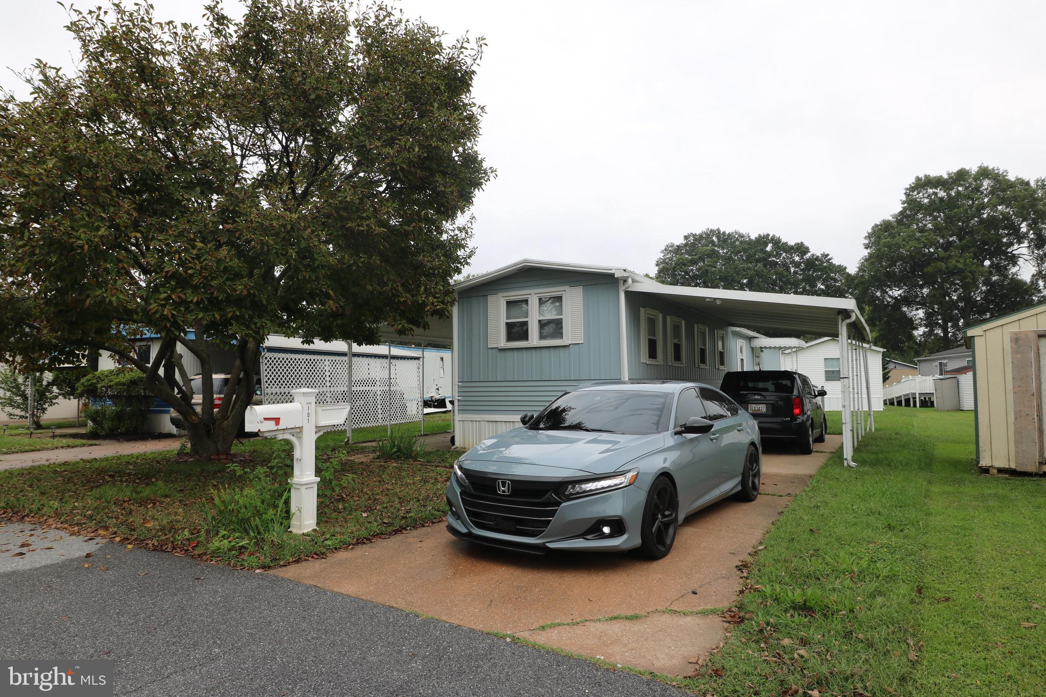 MIDDLE RIVER - Residential