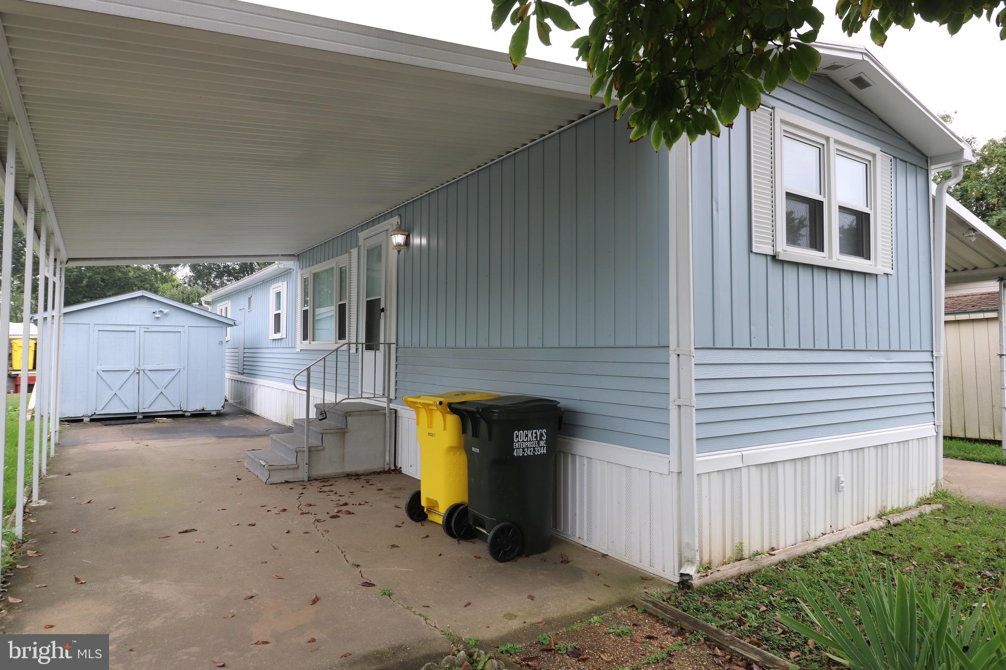 MIDDLE RIVER - Residential