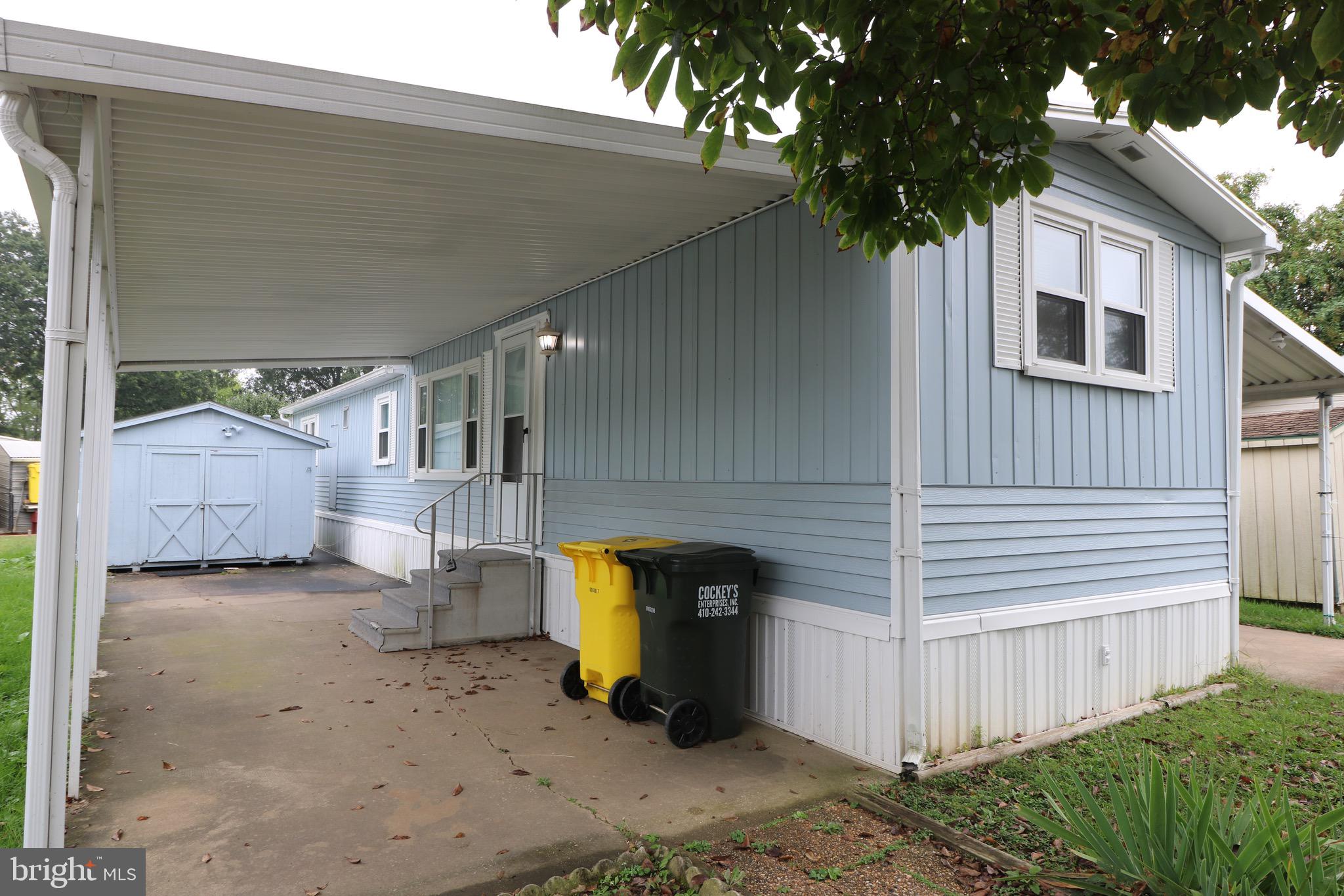 MIDDLE RIVER - Residential