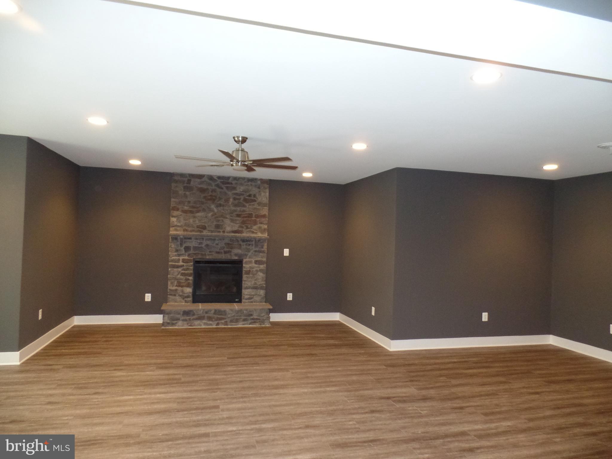 PIMMIT HILLS - Residential