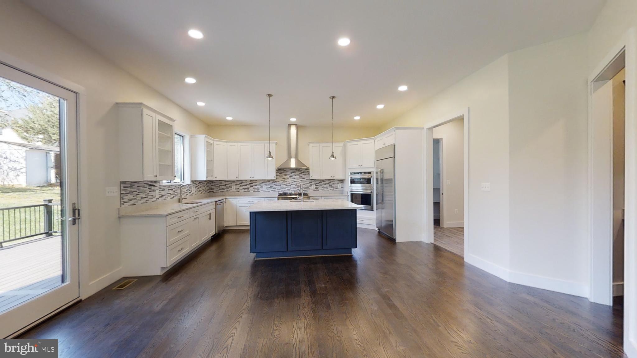 PIMMIT HILLS - Residential