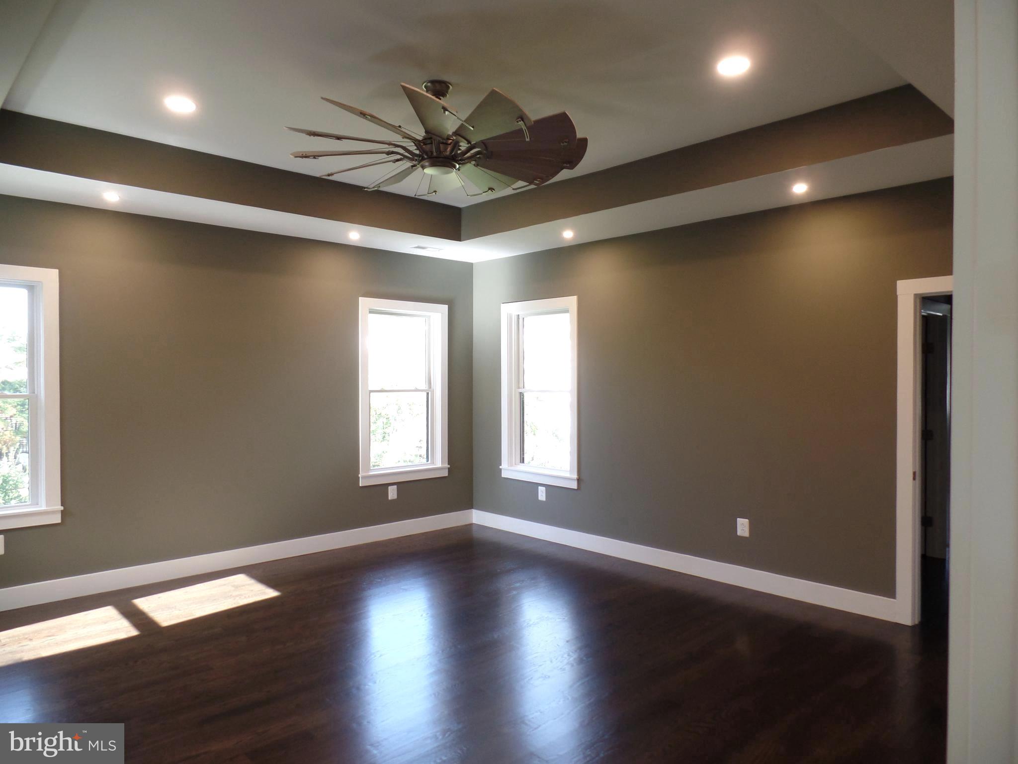 PIMMIT HILLS - Residential