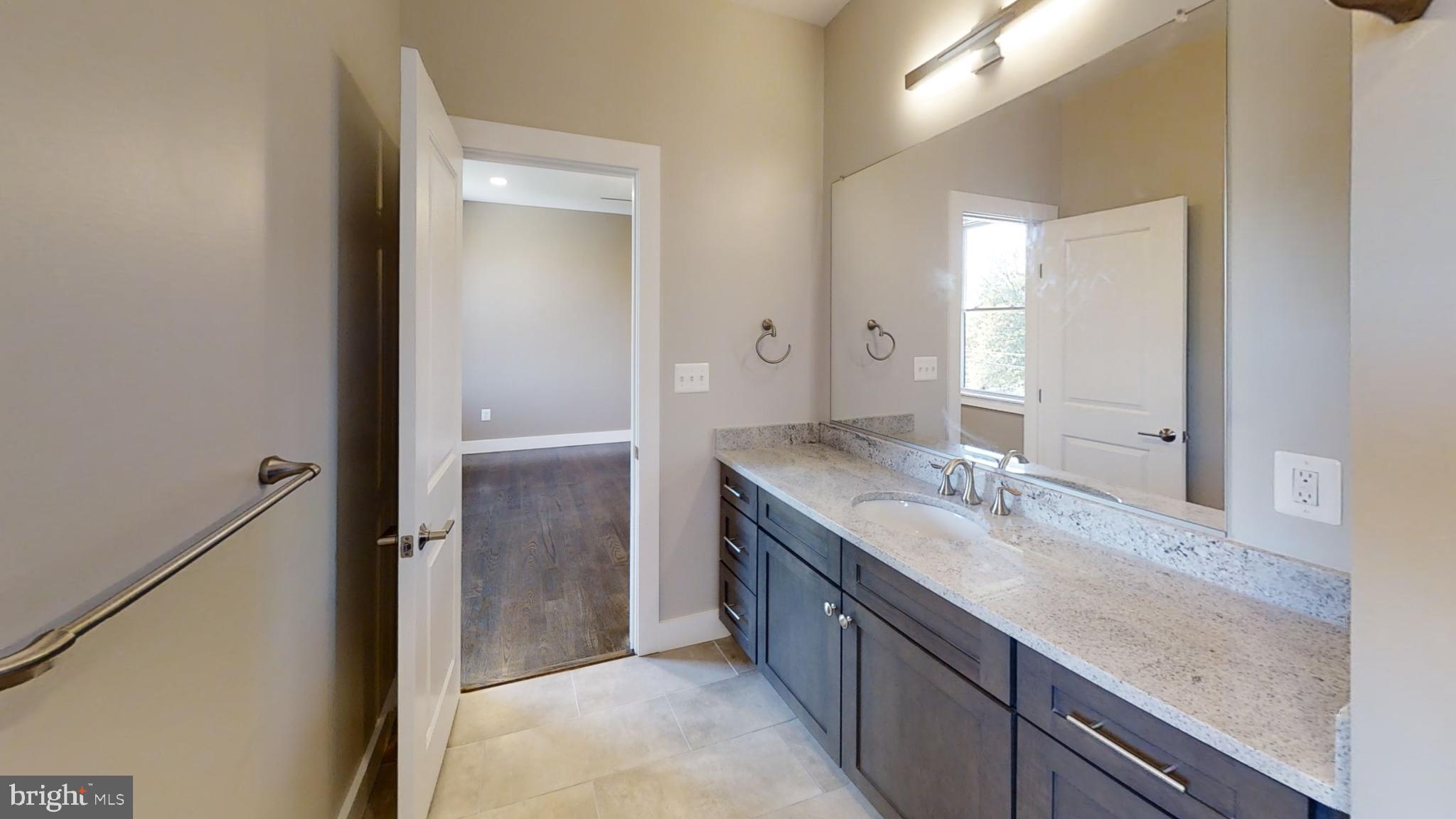 PIMMIT HILLS - Residential