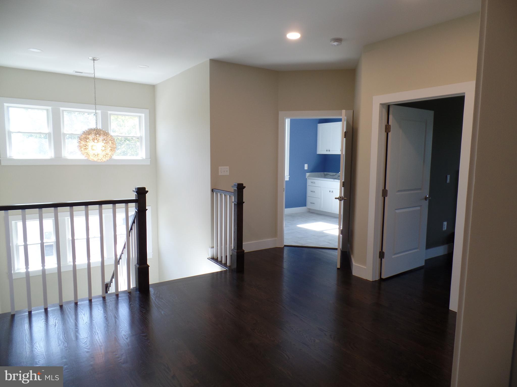 PIMMIT HILLS - Residential