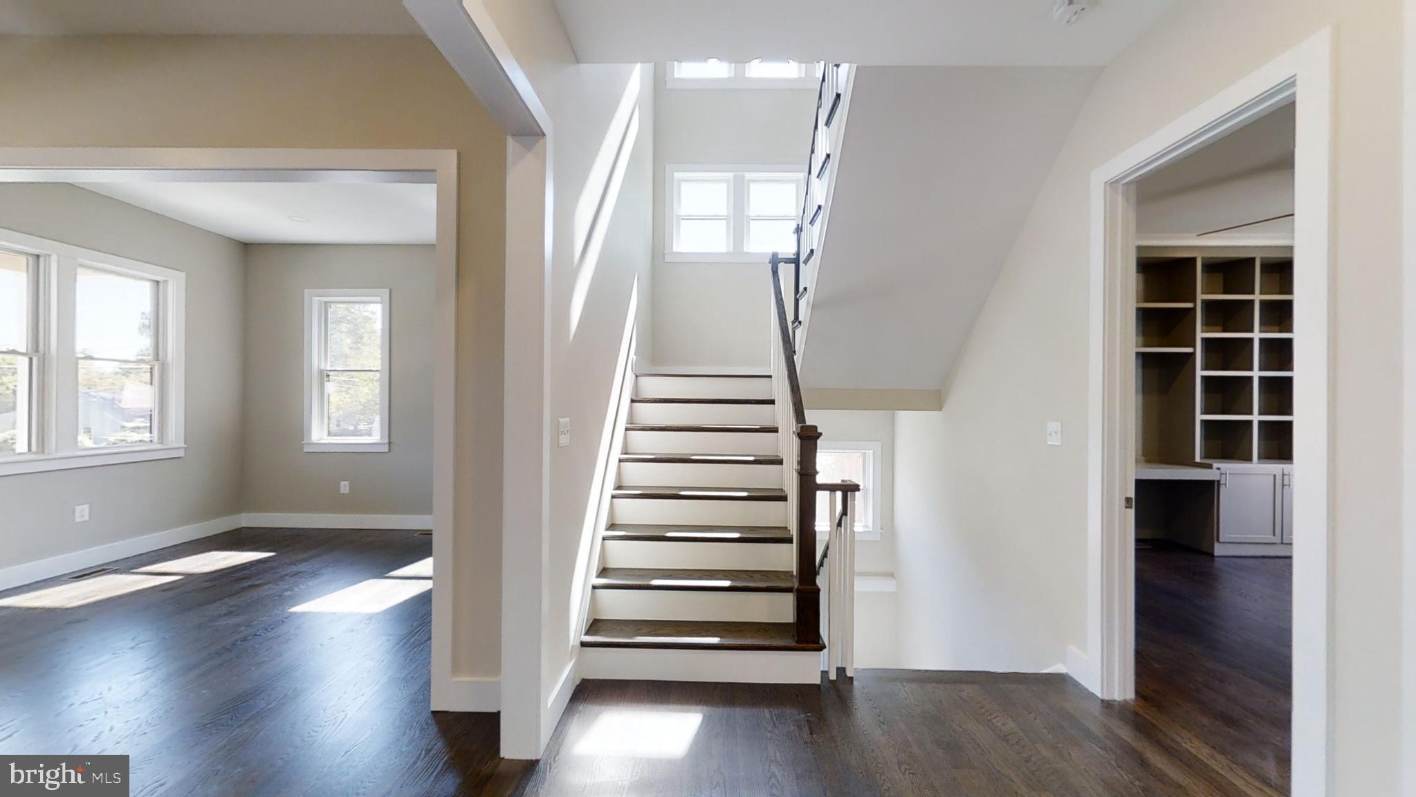 PIMMIT HILLS - Residential