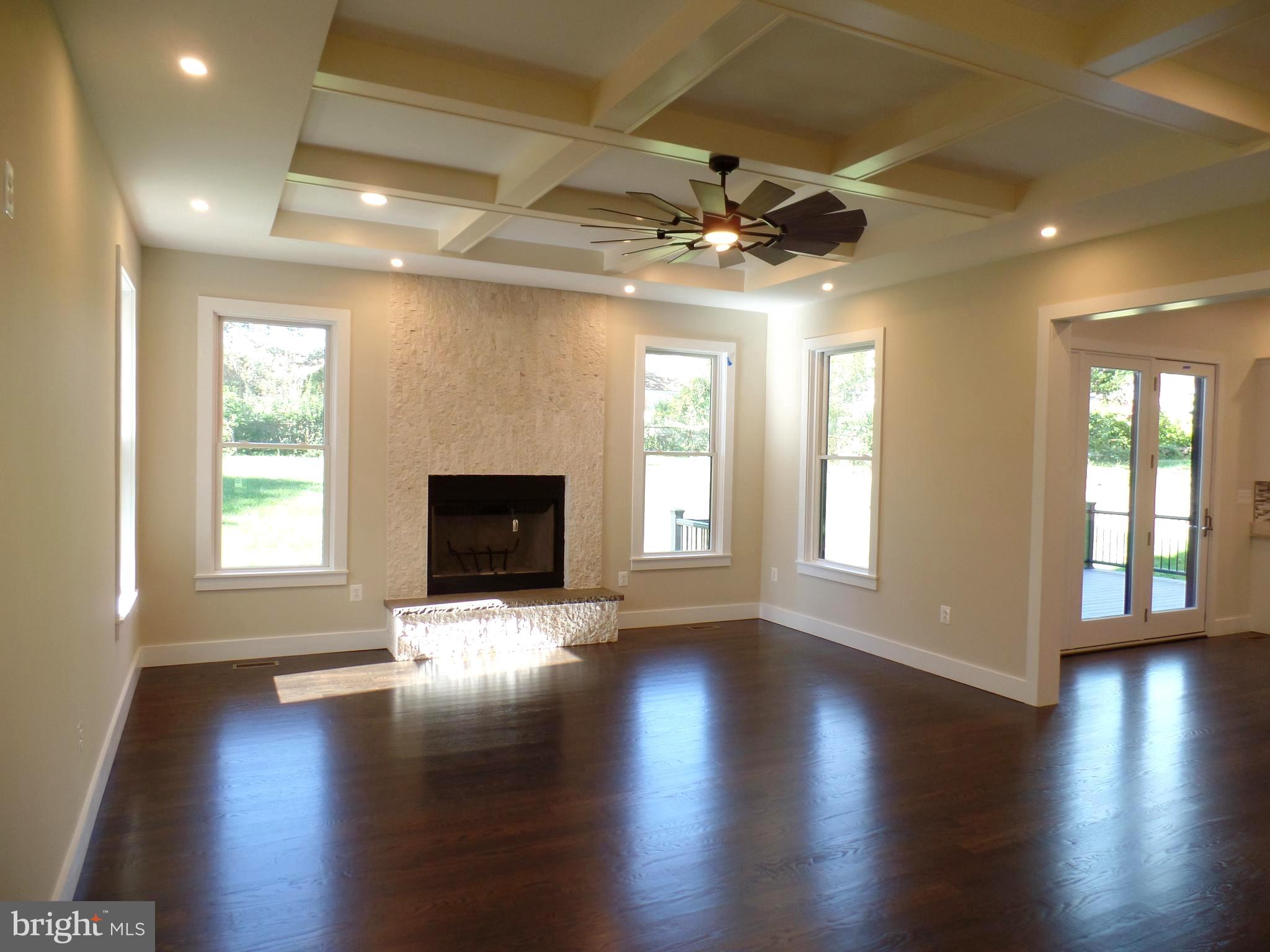 PIMMIT HILLS - Residential