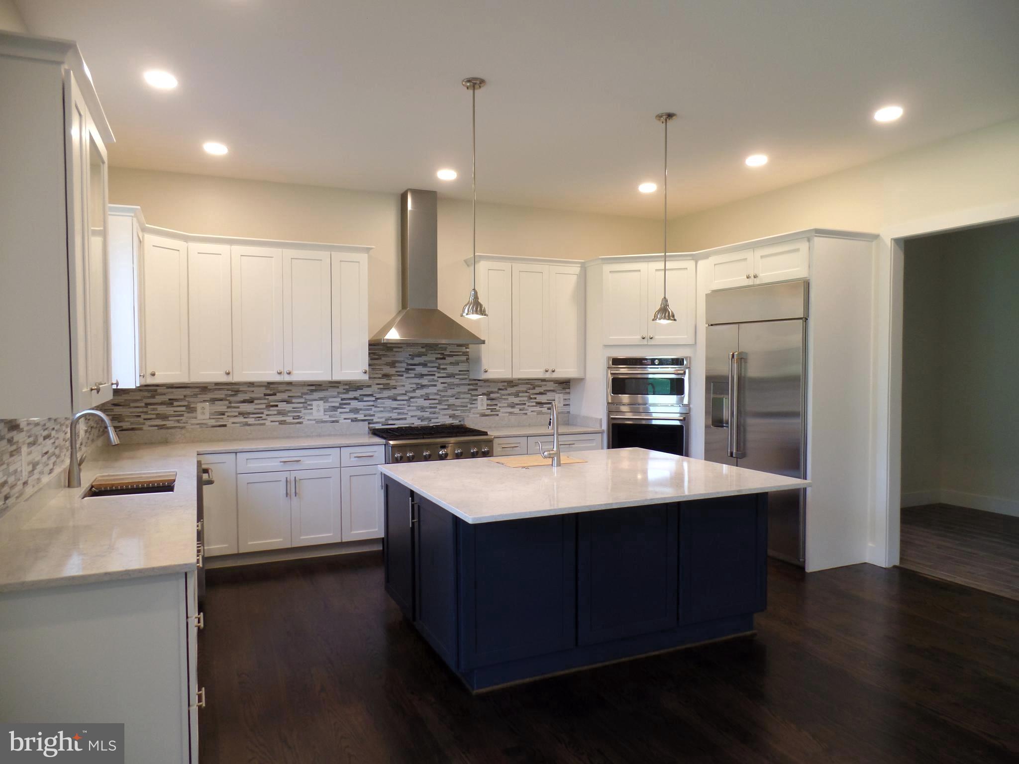 PIMMIT HILLS - Residential