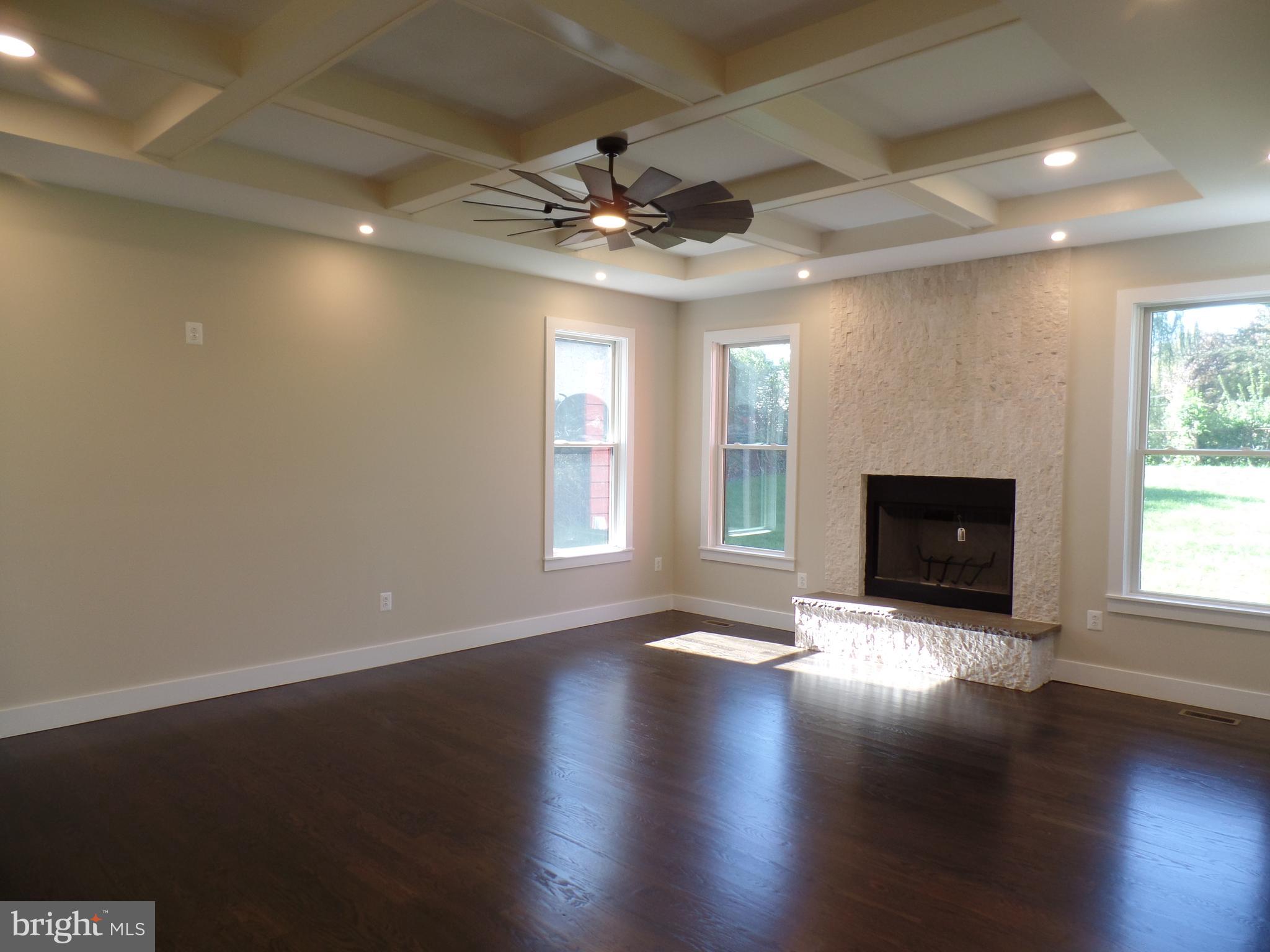 PIMMIT HILLS - Residential