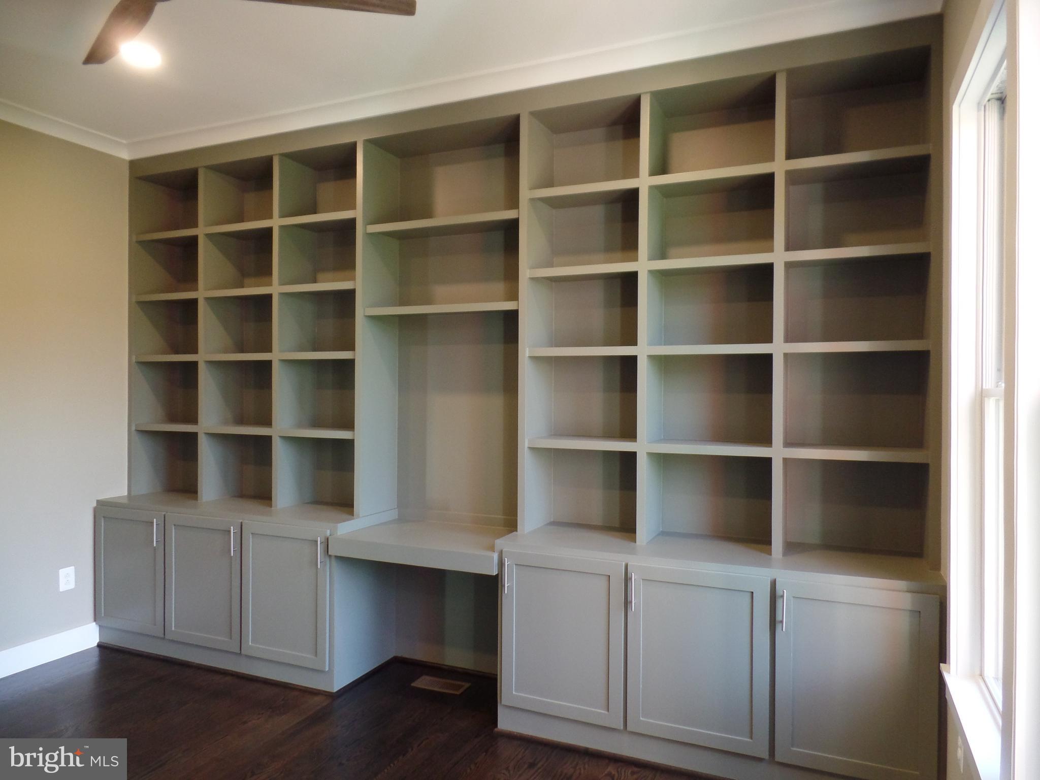 PIMMIT HILLS - Residential