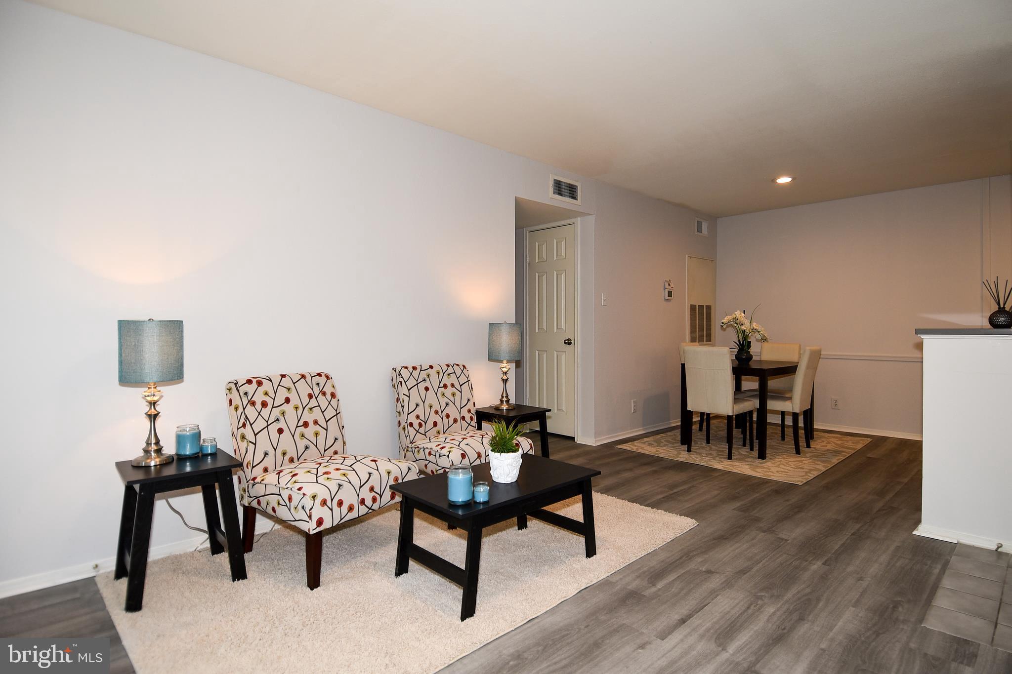 POINTE AT PARK CENTER - Residential