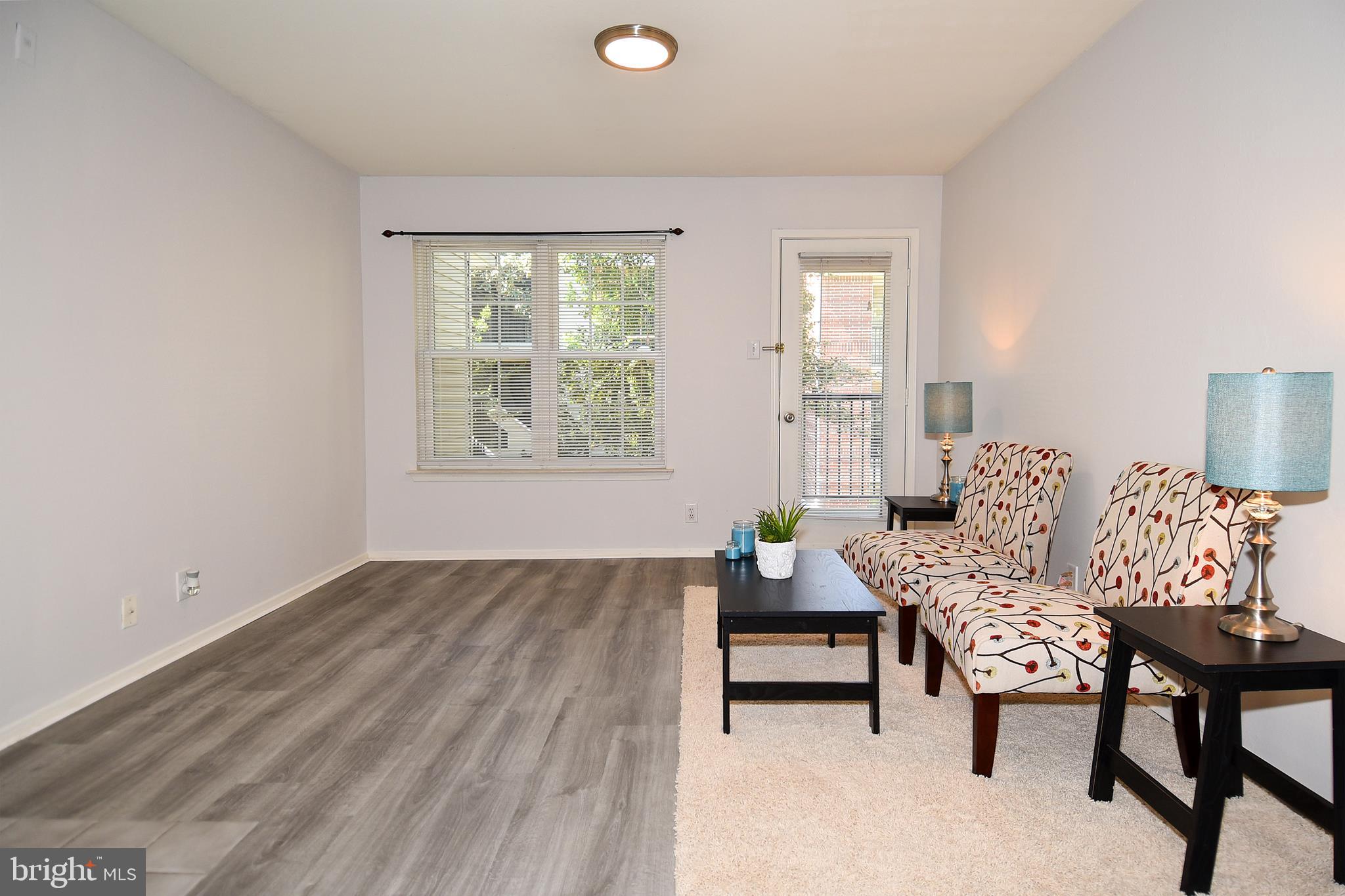 POINTE AT PARK CENTER - Residential