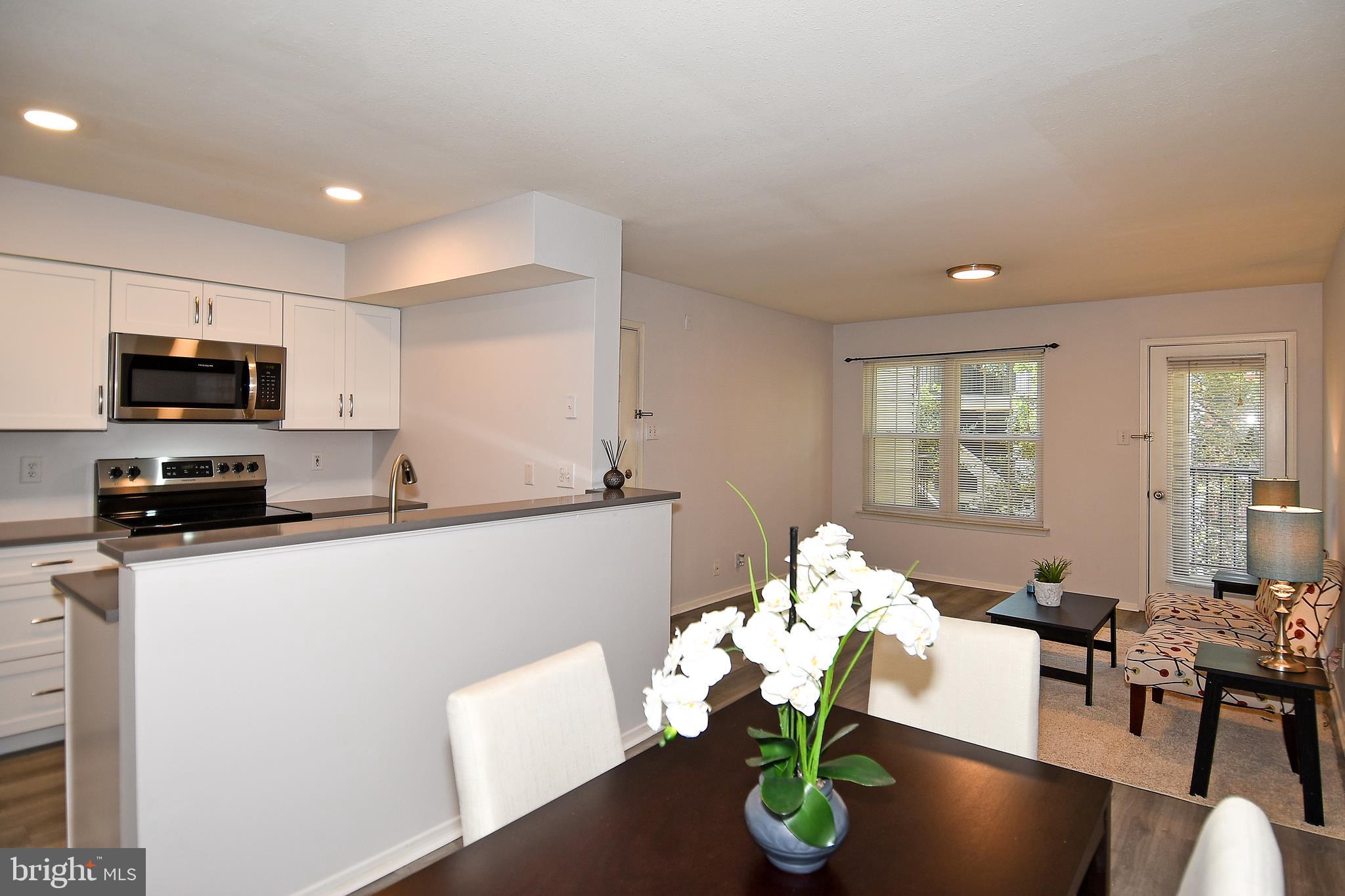 POINTE AT PARK CENTER - Residential