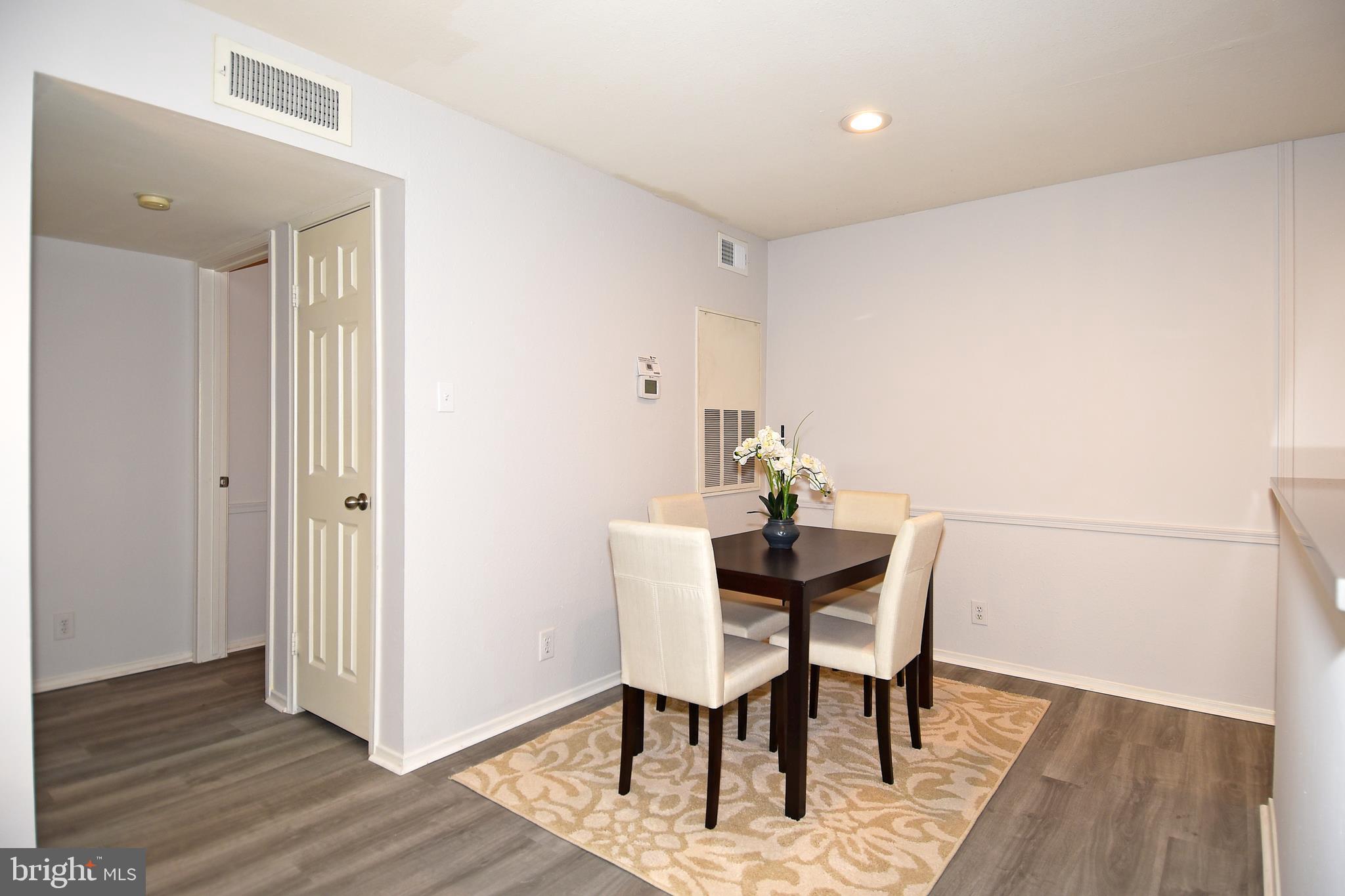 POINTE AT PARK CENTER - Residential