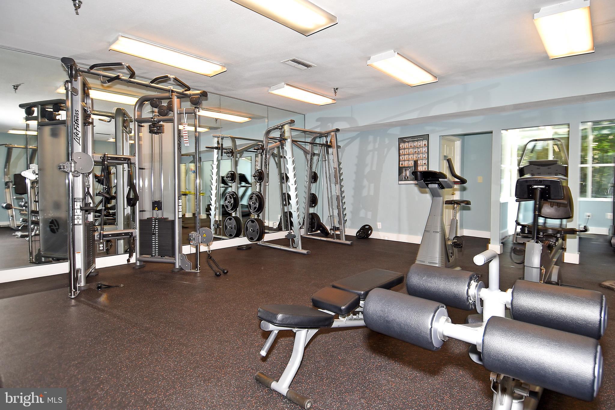 POINTE AT PARK CENTER - Residential