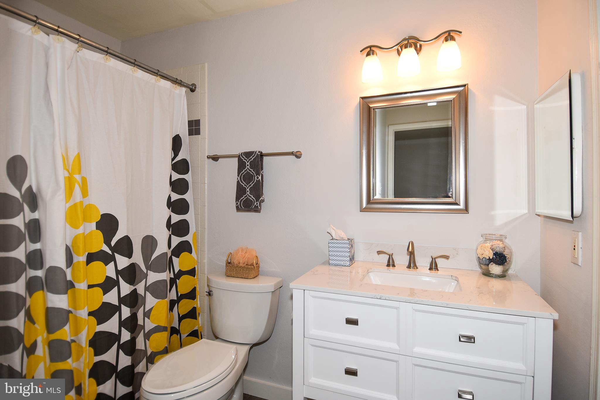 POINTE AT PARK CENTER - Residential