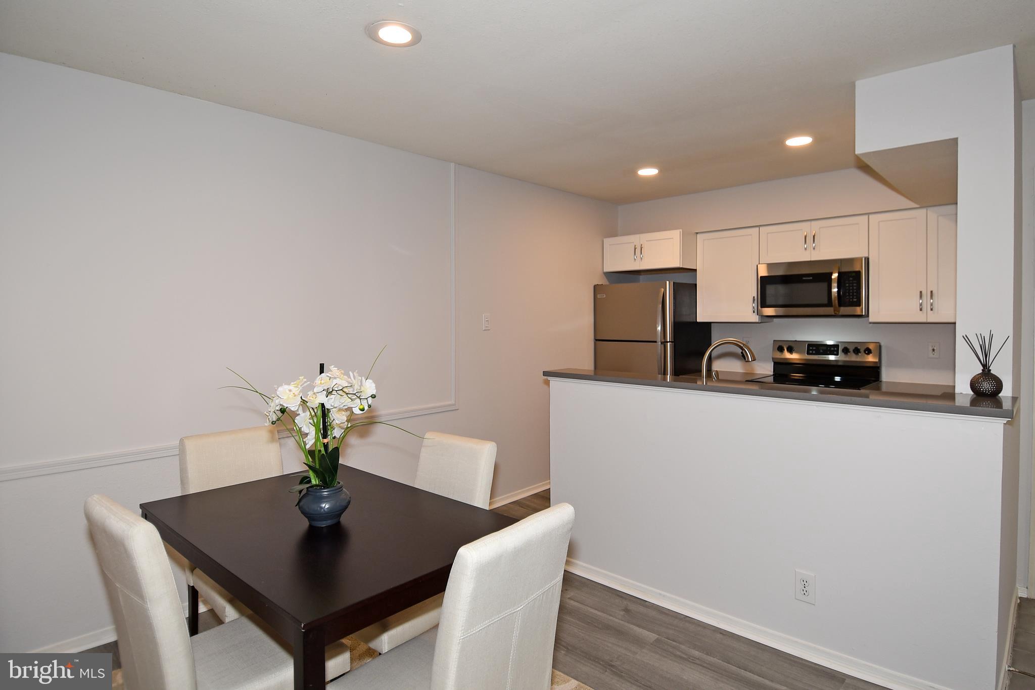 POINTE AT PARK CENTER - Residential