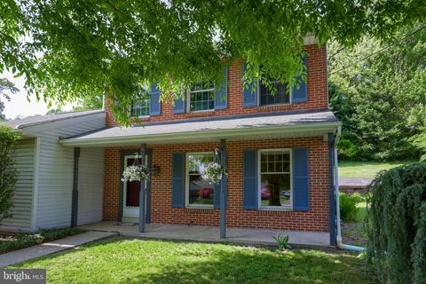 Photo of 1650 STONY BATTERY RD, LANCASTER, PA 17601 (MLS # PALA2031048)