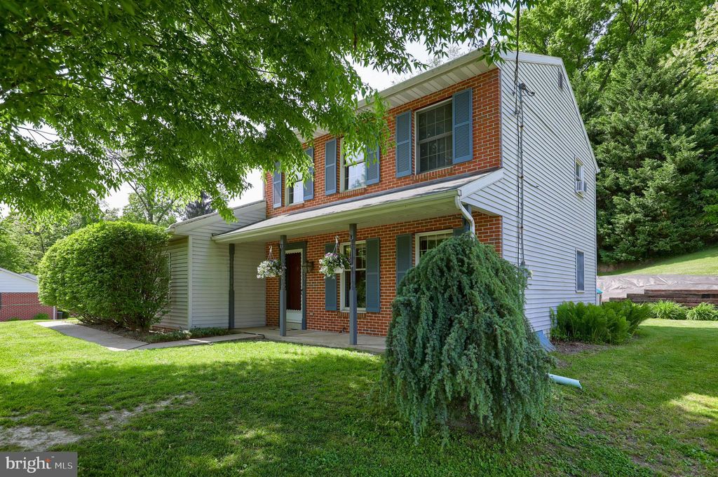 Photo of 1650 STONY BATTERY RD, LANCASTER, PA 17601 (MLS # PALA2031048)