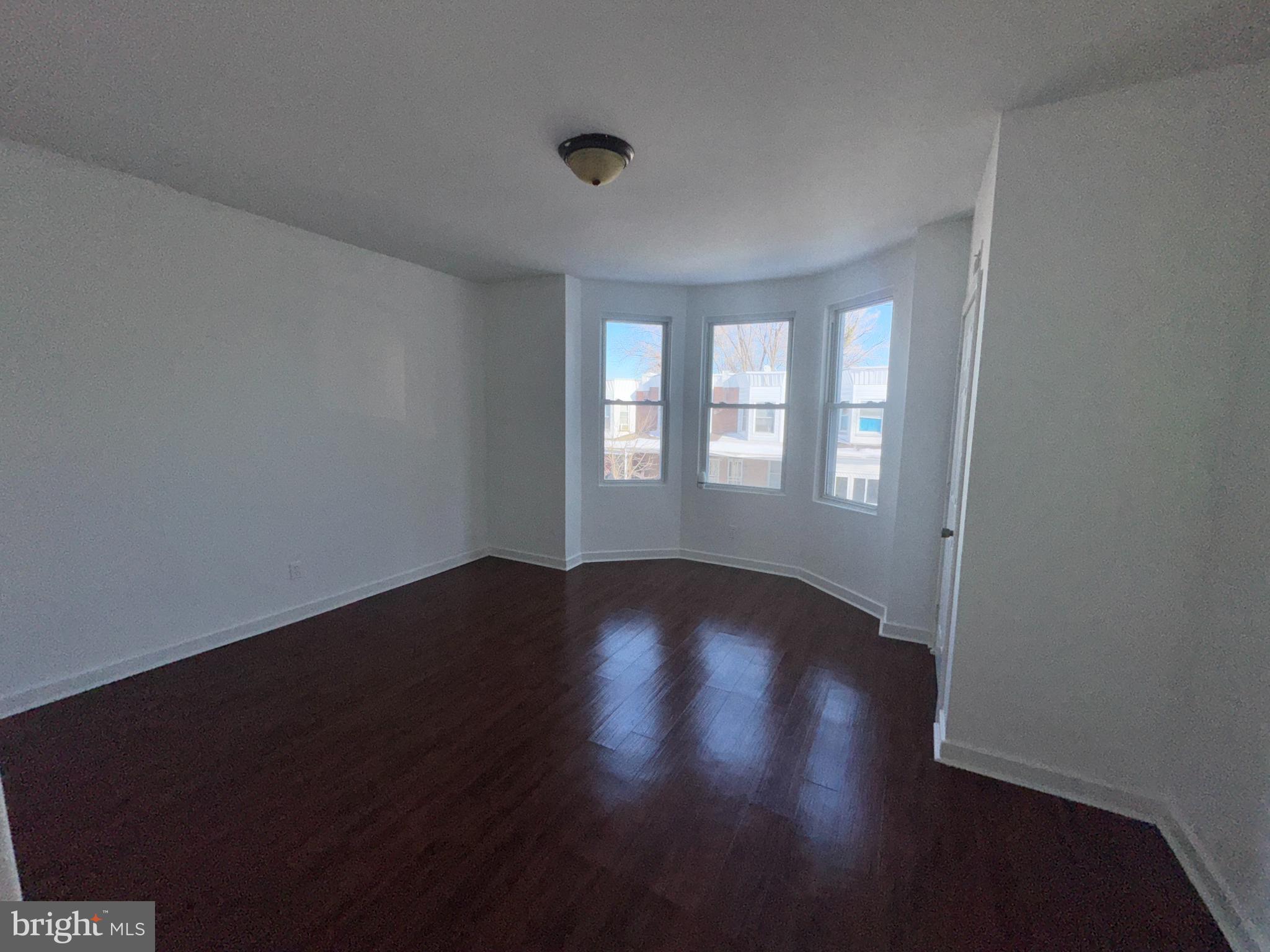 MILL CREEK - Residential