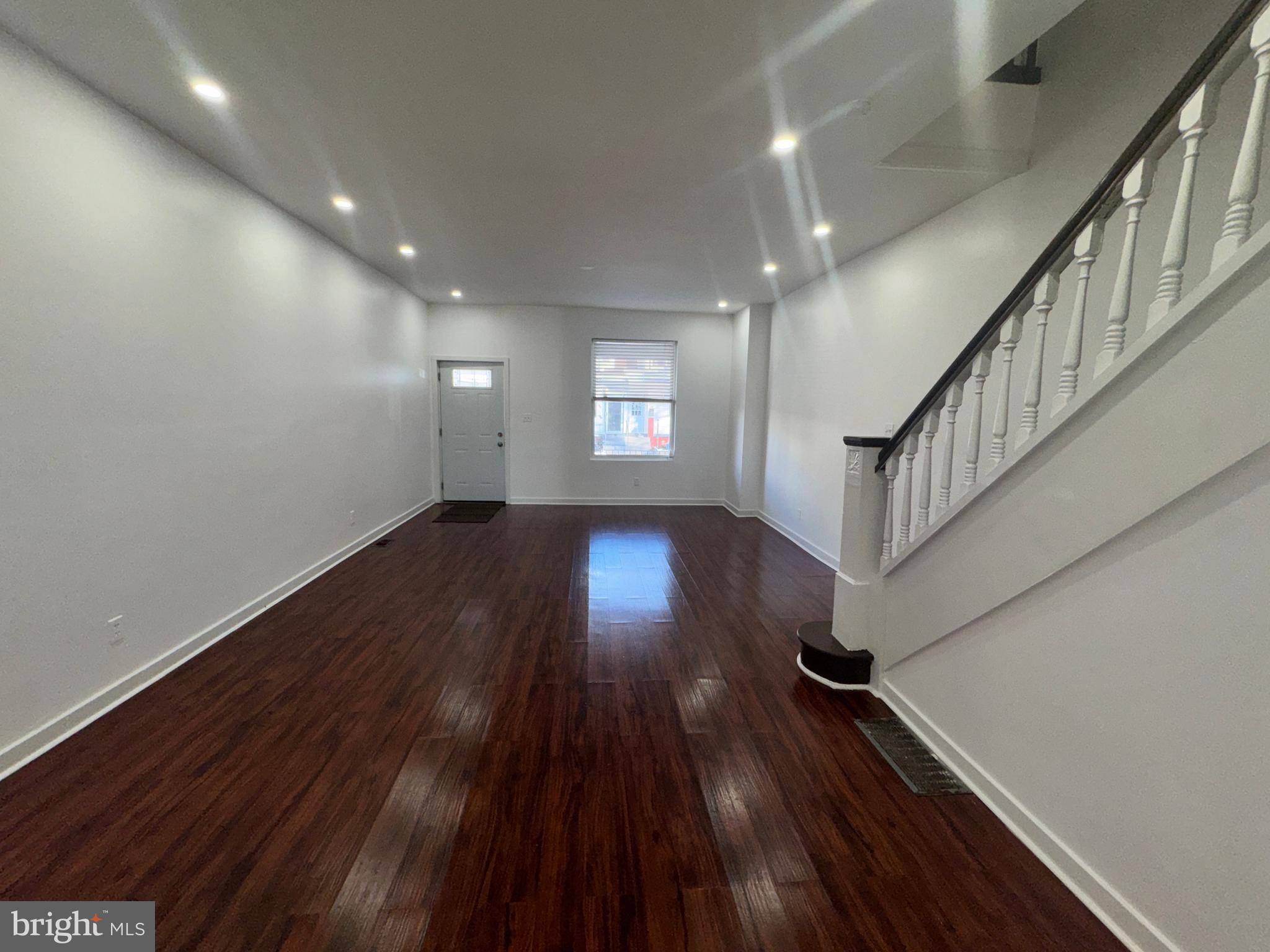 MILL CREEK - Residential