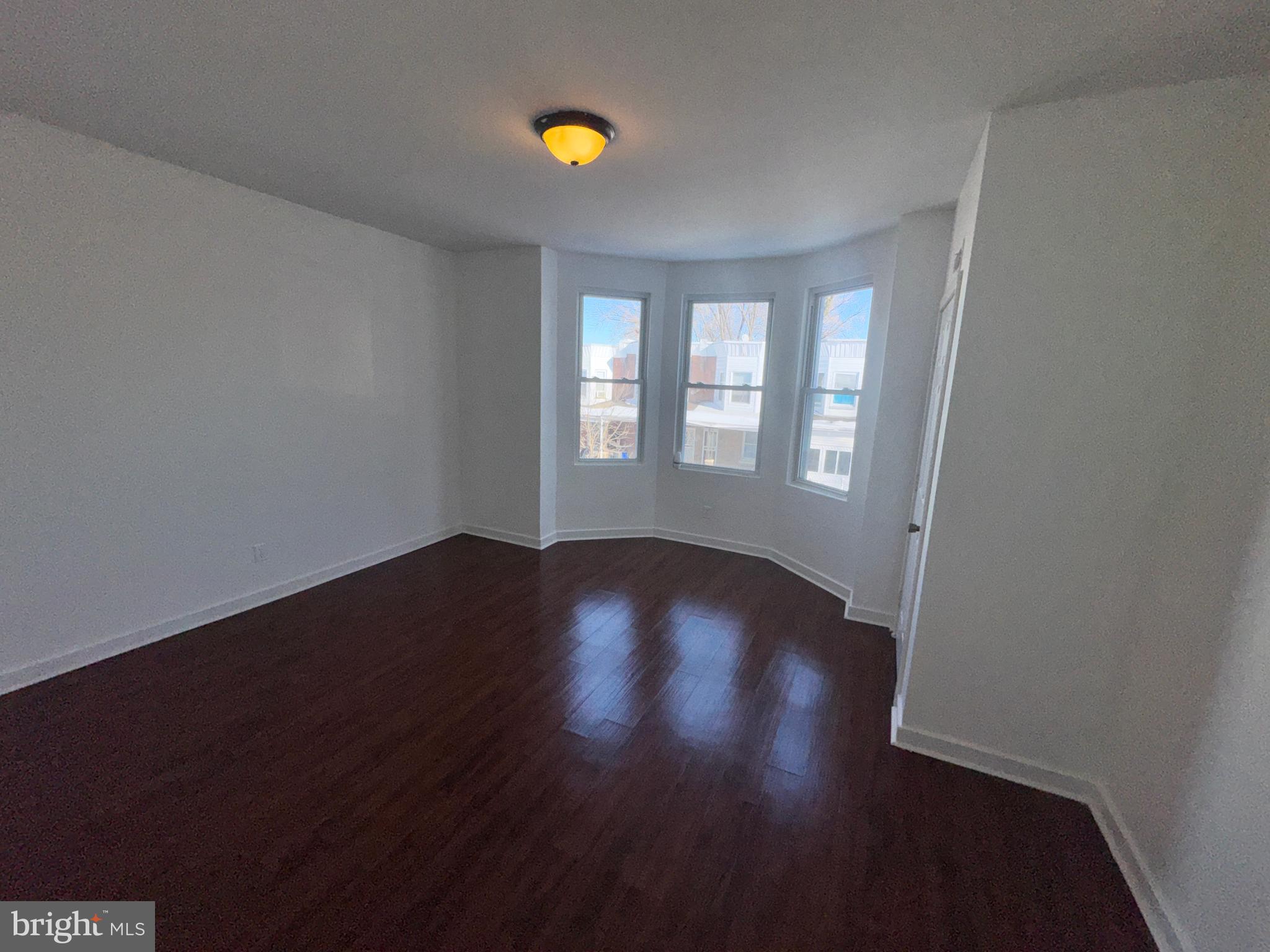 MILL CREEK - Residential