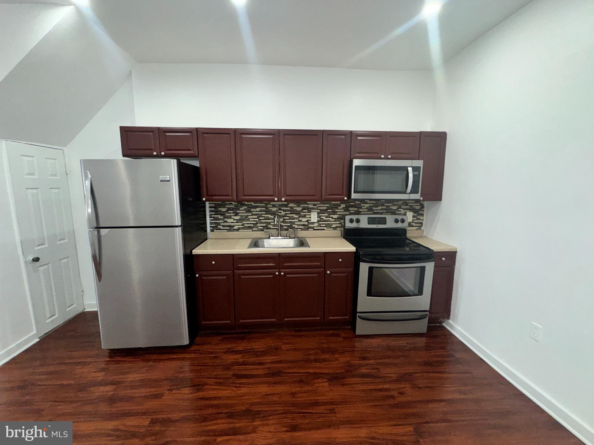 MILL CREEK - Residential