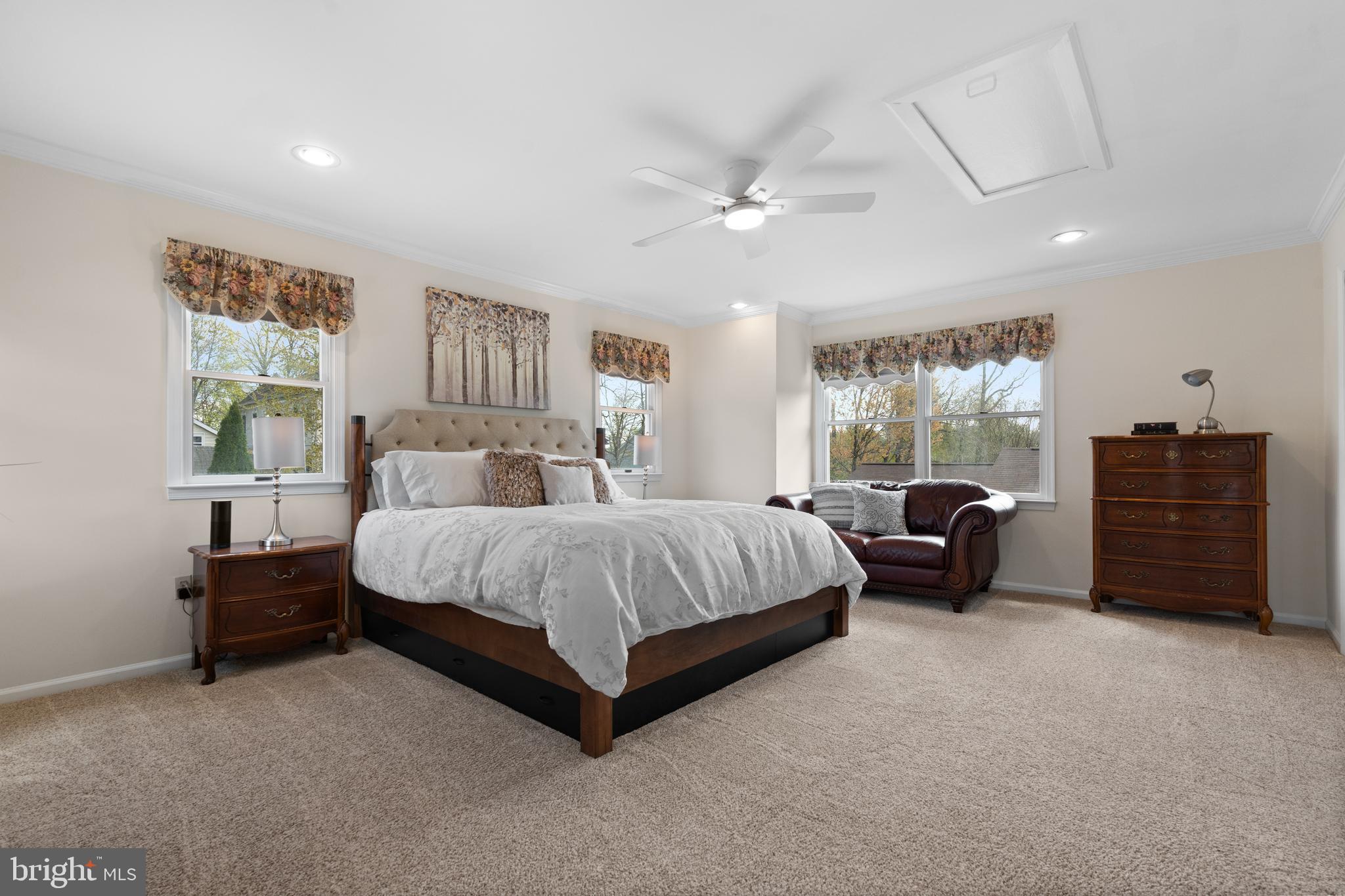 PIMMIT HILLS - Residential