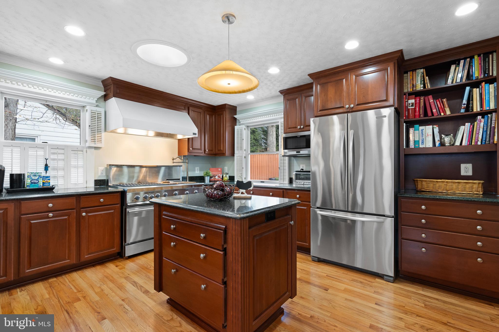 PIMMIT HILLS - Residential