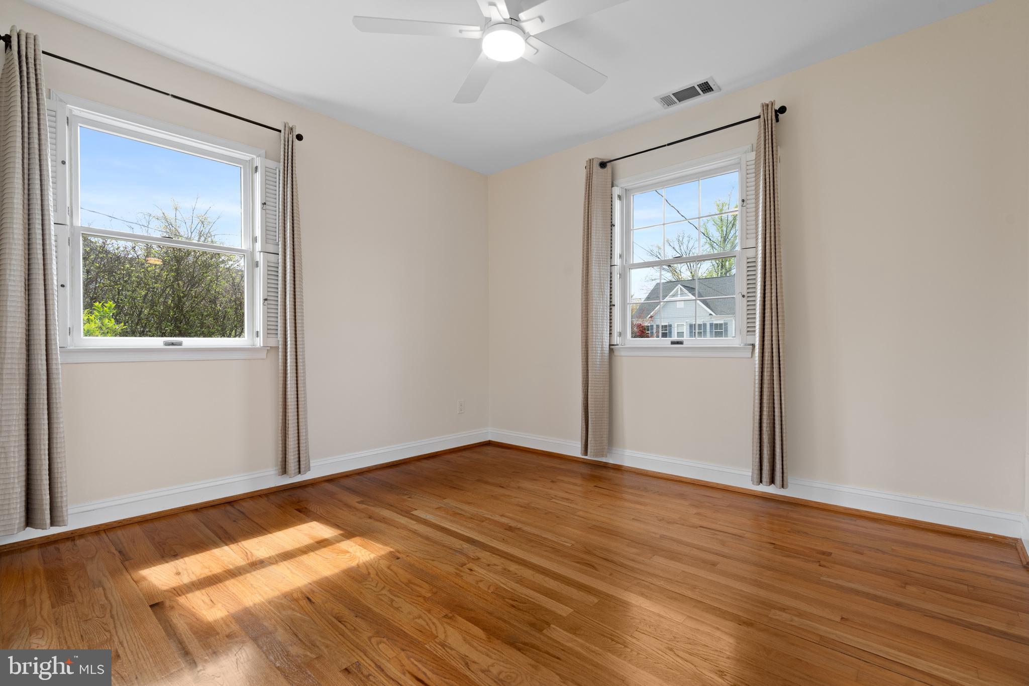 PIMMIT HILLS - Residential