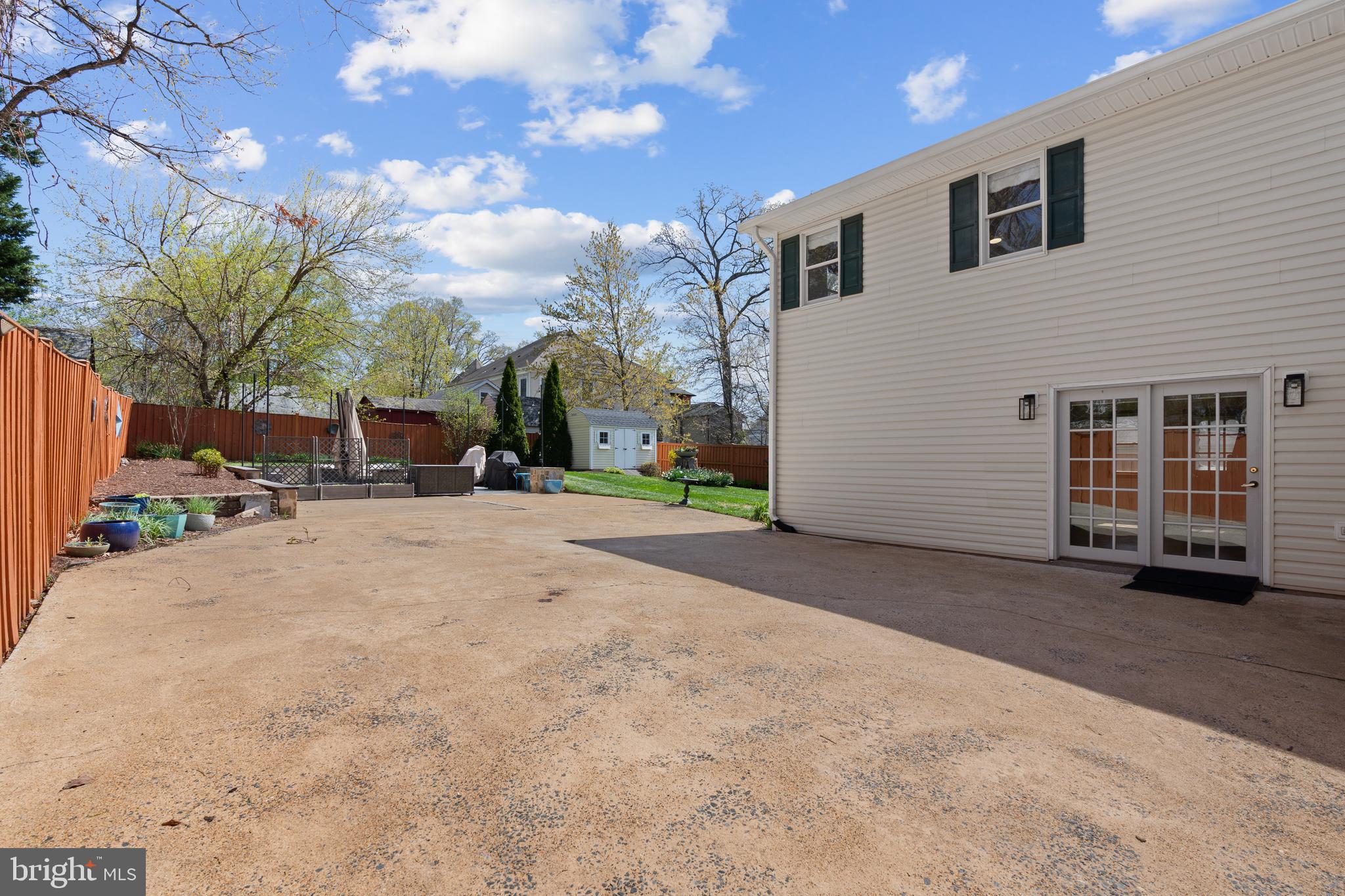 PIMMIT HILLS - Residential