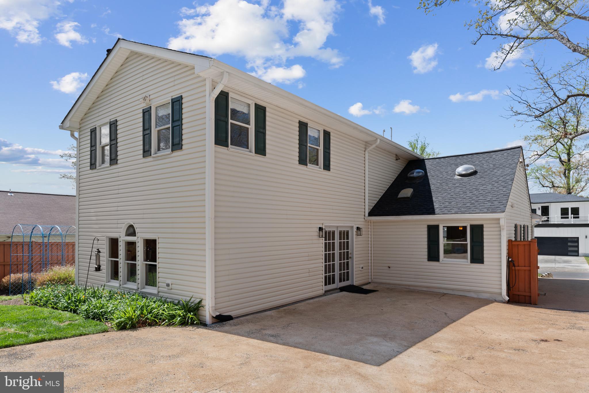 PIMMIT HILLS - Residential