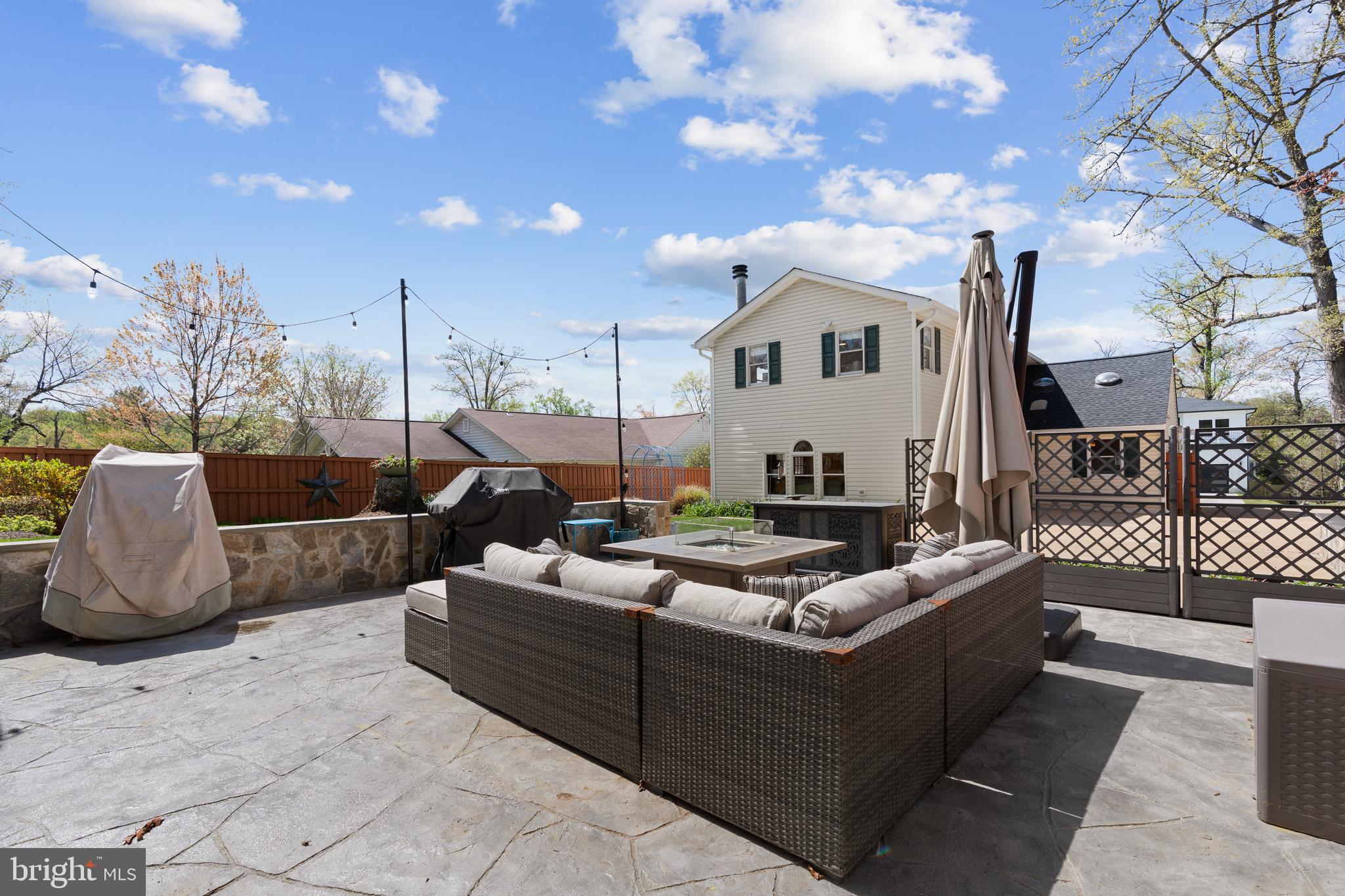 PIMMIT HILLS - Residential