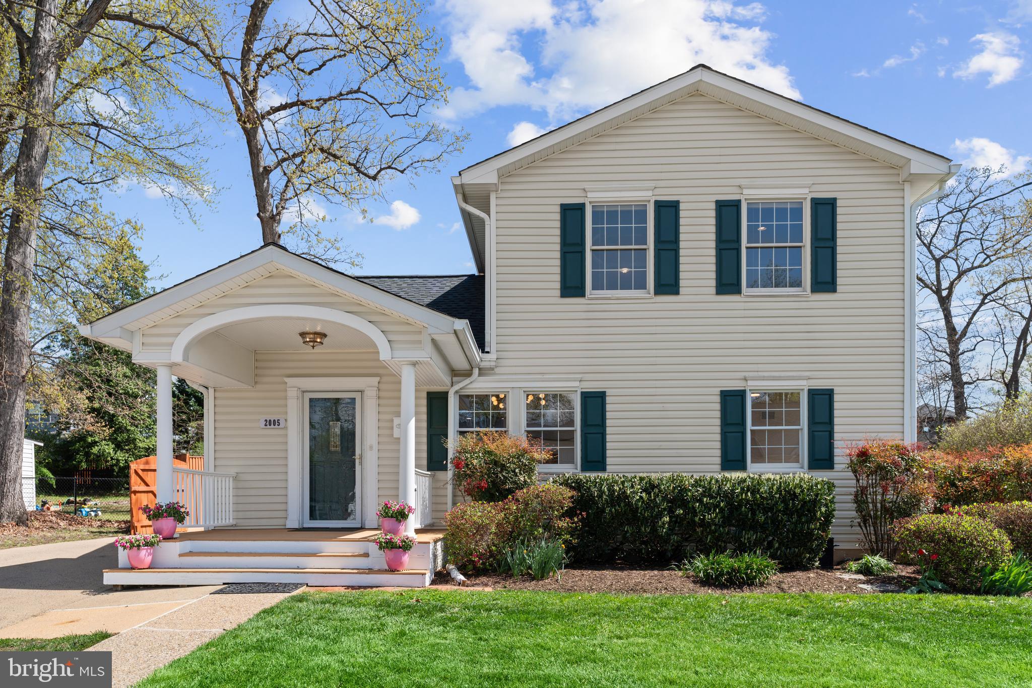 PIMMIT HILLS - Residential