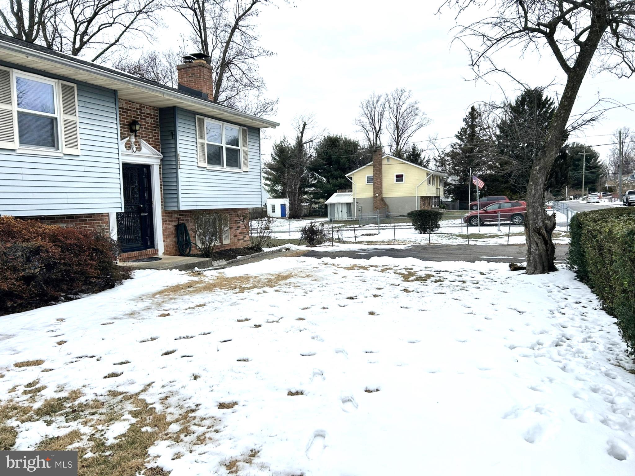 CATONSVILLE MANOR - Residential