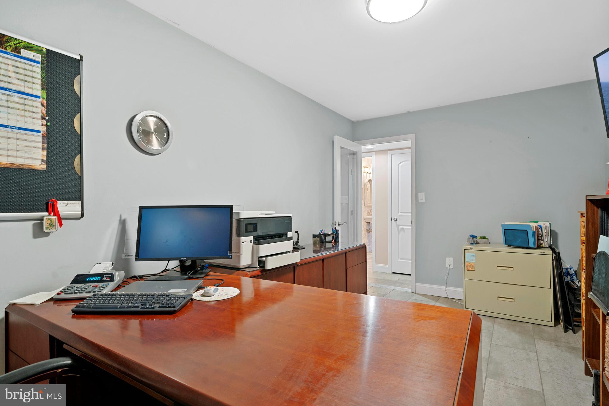 ROUSBY HALL WOODS - Residential