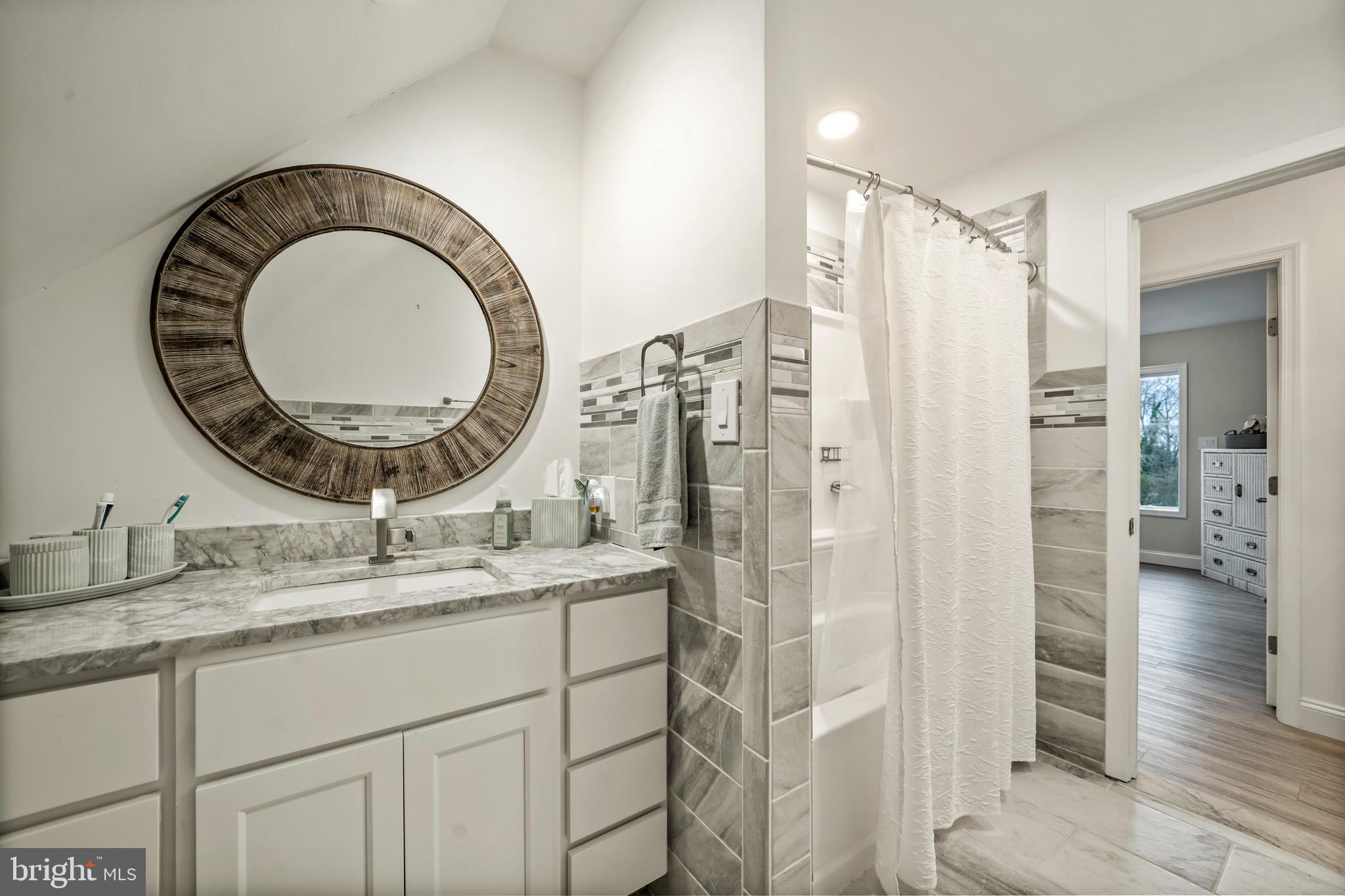 ROUSBY HALL WOODS - Residential