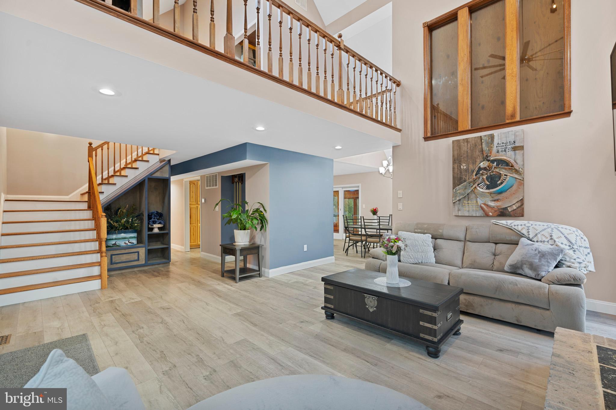 ROUSBY HALL WOODS - Residential