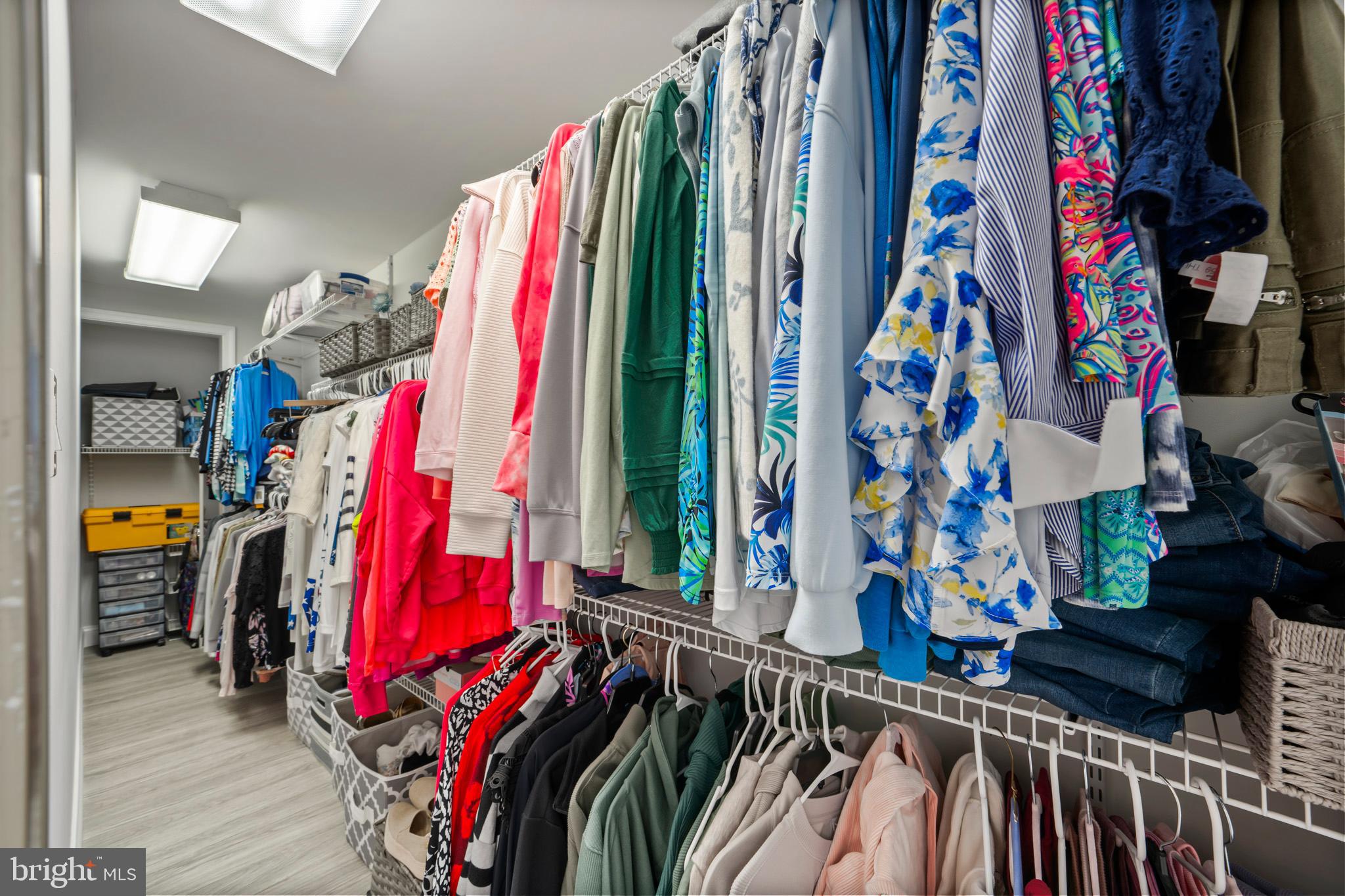 ROUSBY HALL WOODS - Residential