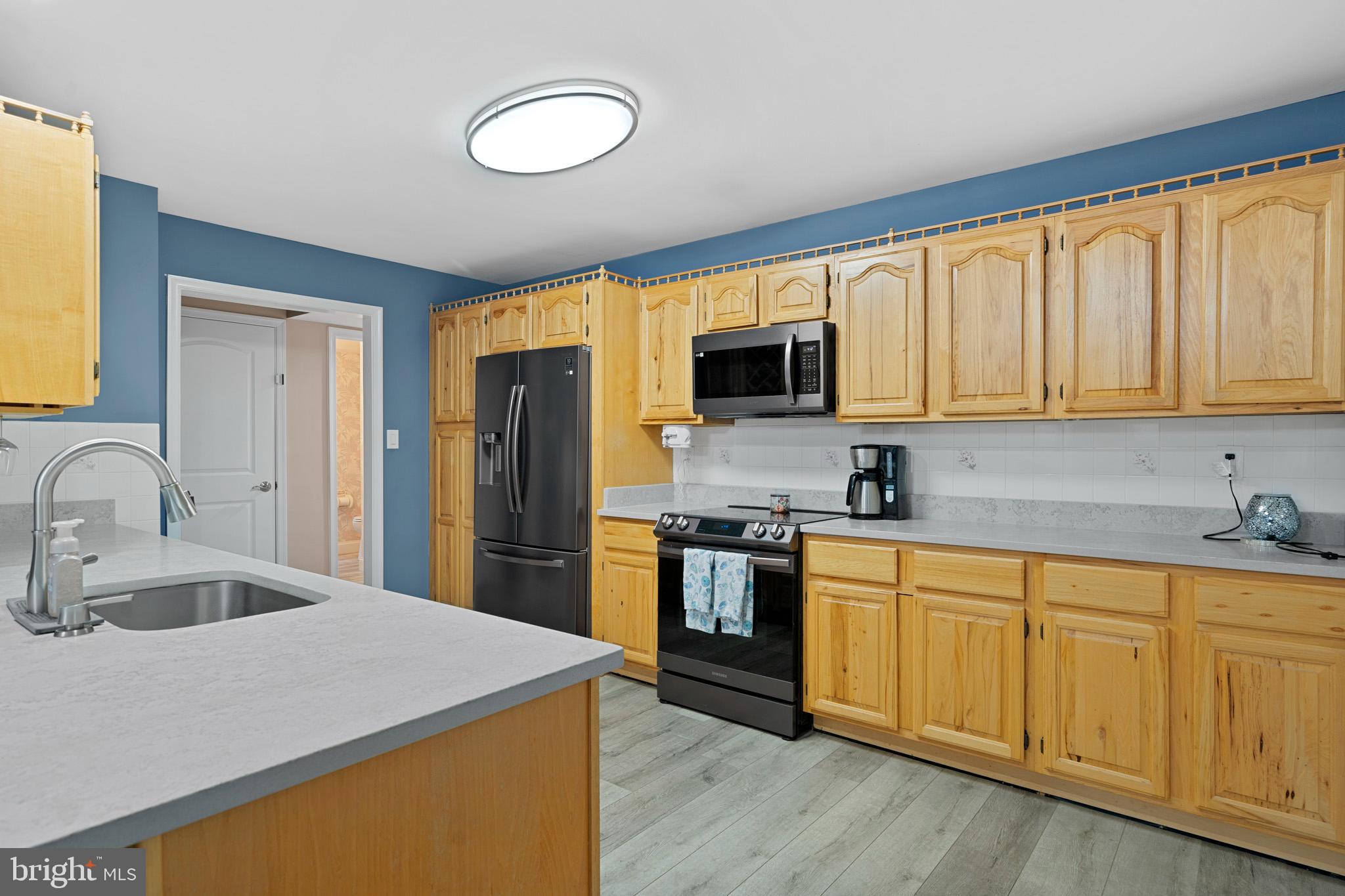 ROUSBY HALL WOODS - Residential