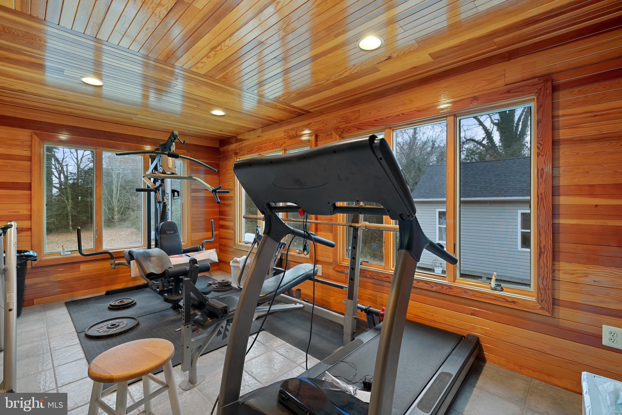 ROUSBY HALL WOODS - Residential