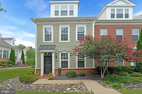 Townhouse For Rent - 59 Steeplechase Drive<br/> LA PLATA, MD 20646