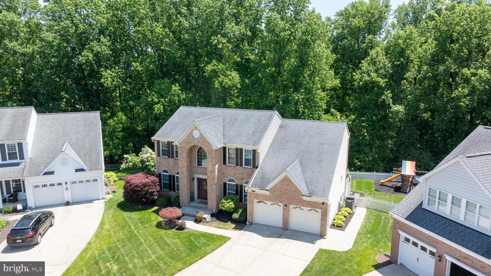 1211 HICKORY BROOK COURT