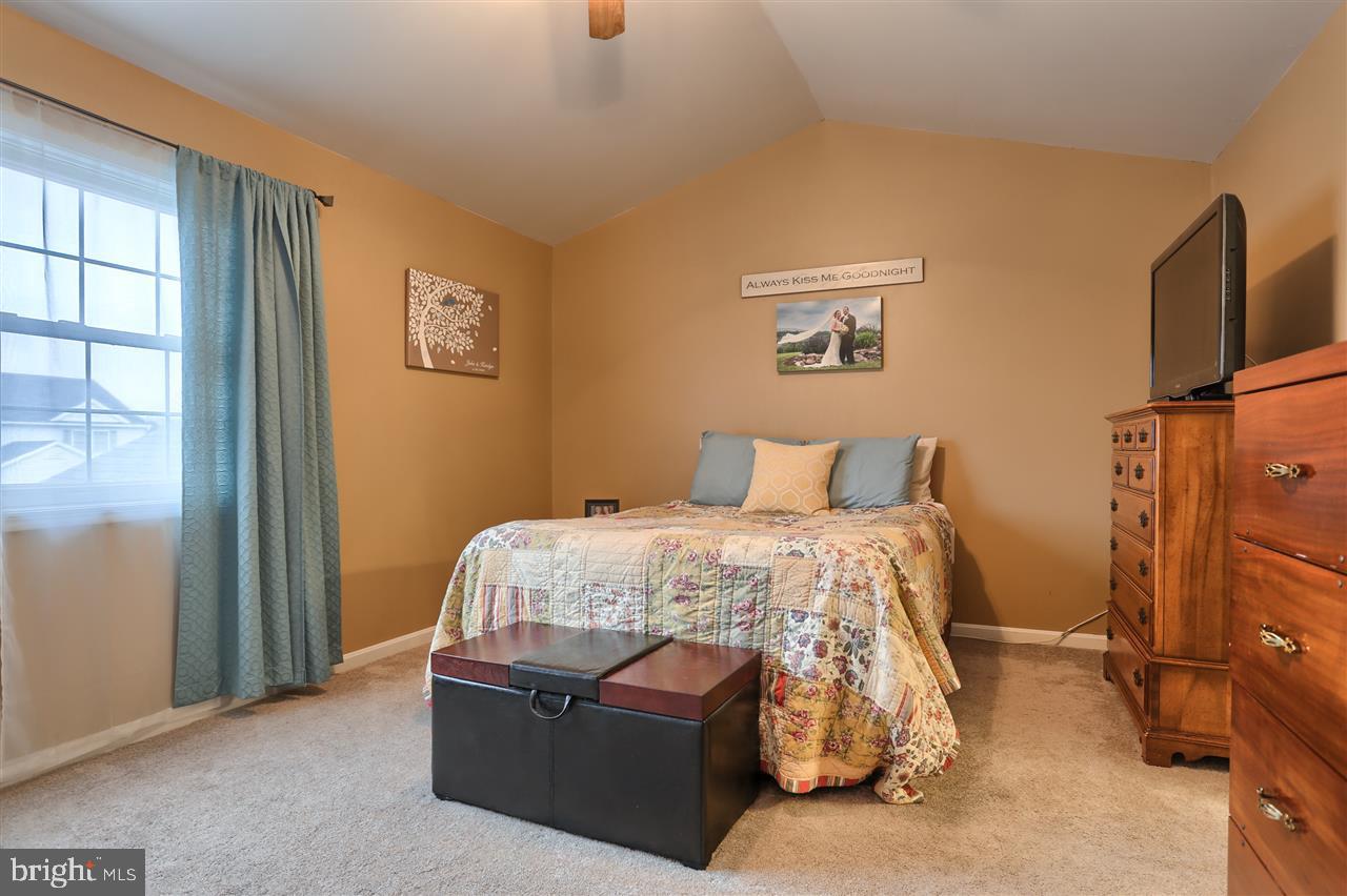 CAPITAL RIDGE - Residential