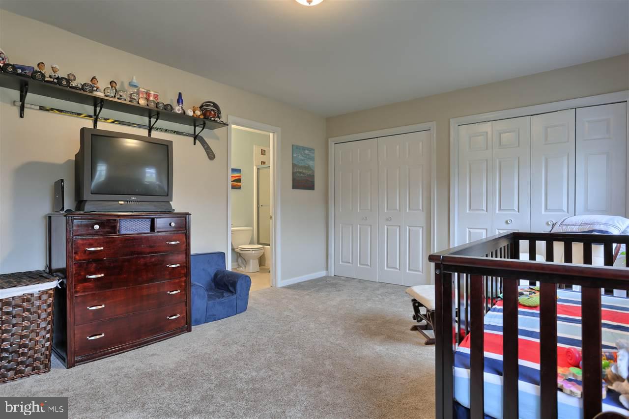 CAPITAL RIDGE - Residential