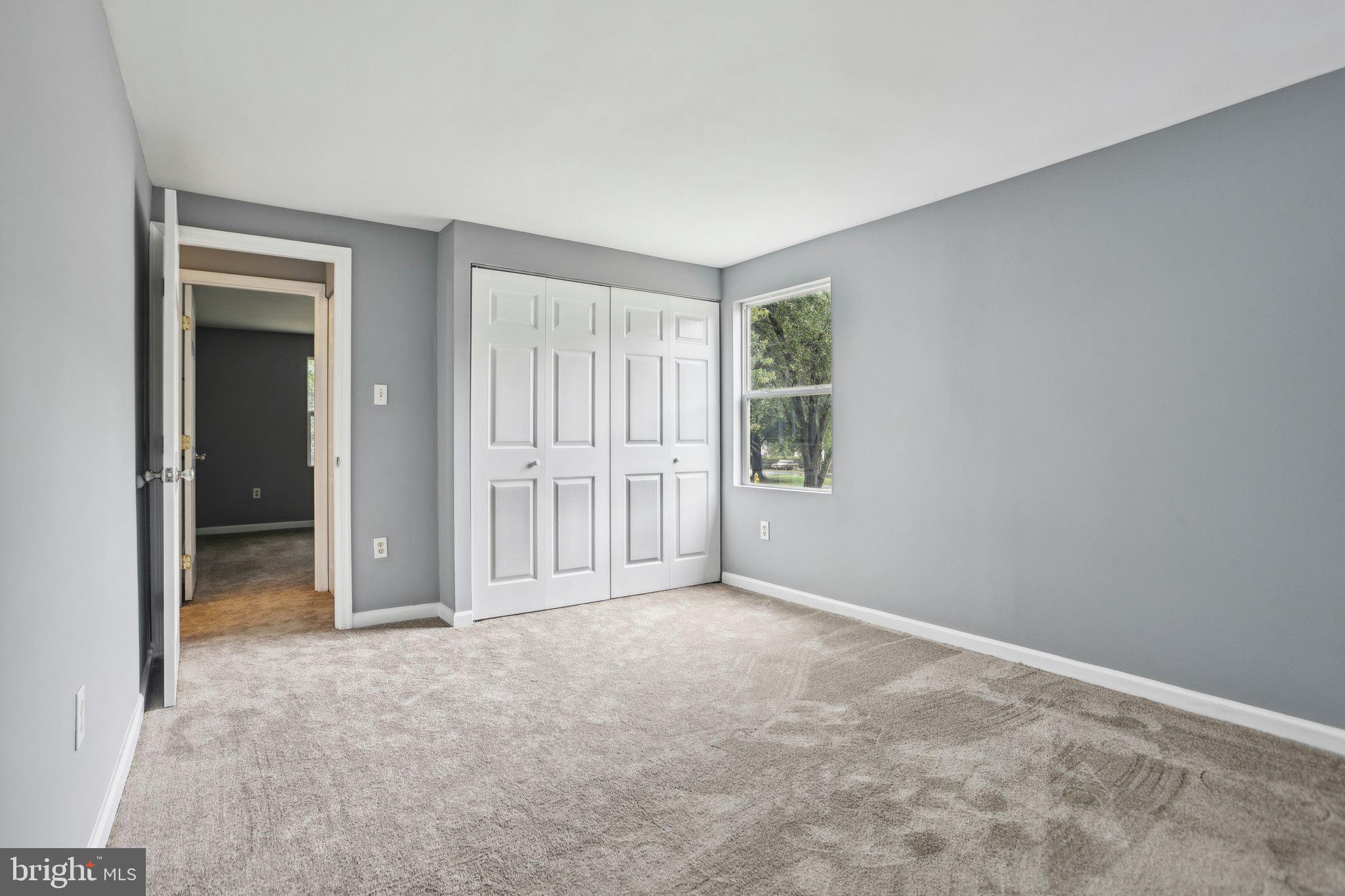 CLIFFTON ON THE POTOMAC - Residential