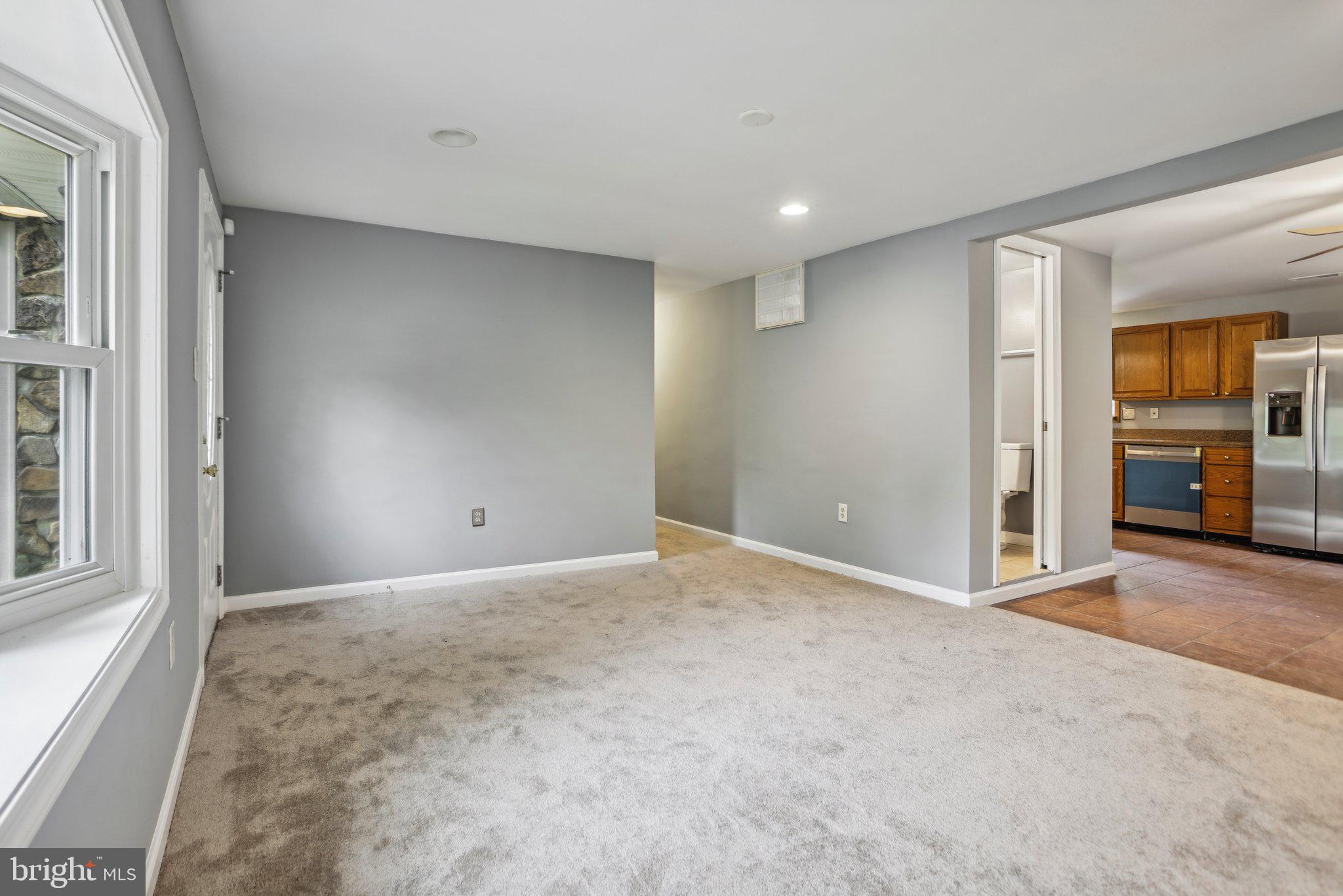 CLIFFTON ON THE POTOMAC - Residential