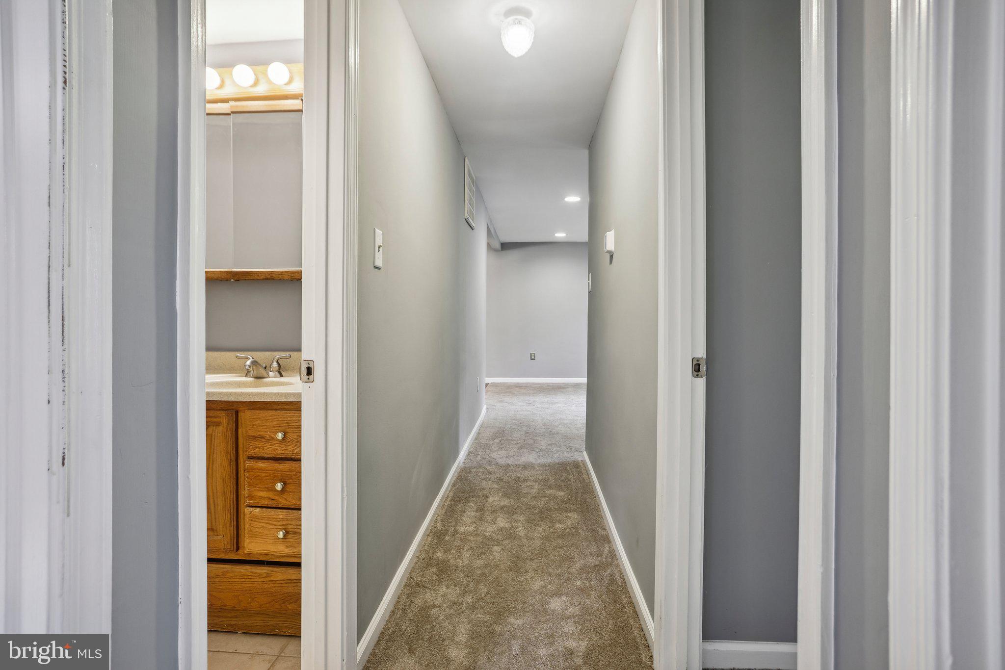 CLIFFTON ON THE POTOMAC - Residential